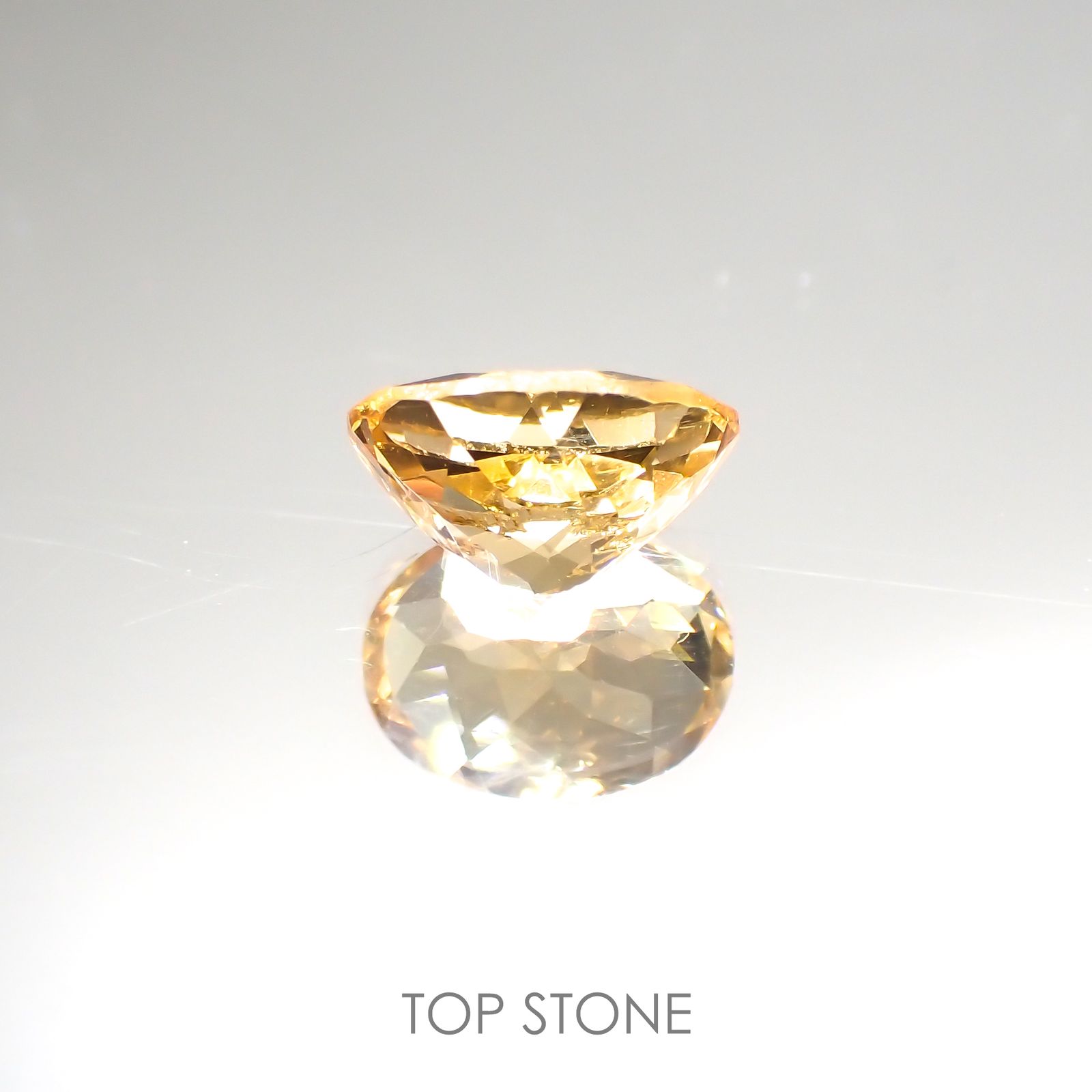 インペリアルガーネット(宝石名ヘソナイト・ガーネット)スリランカ産 1.5ct 識別済[220113904]8.1x6.2mm前後