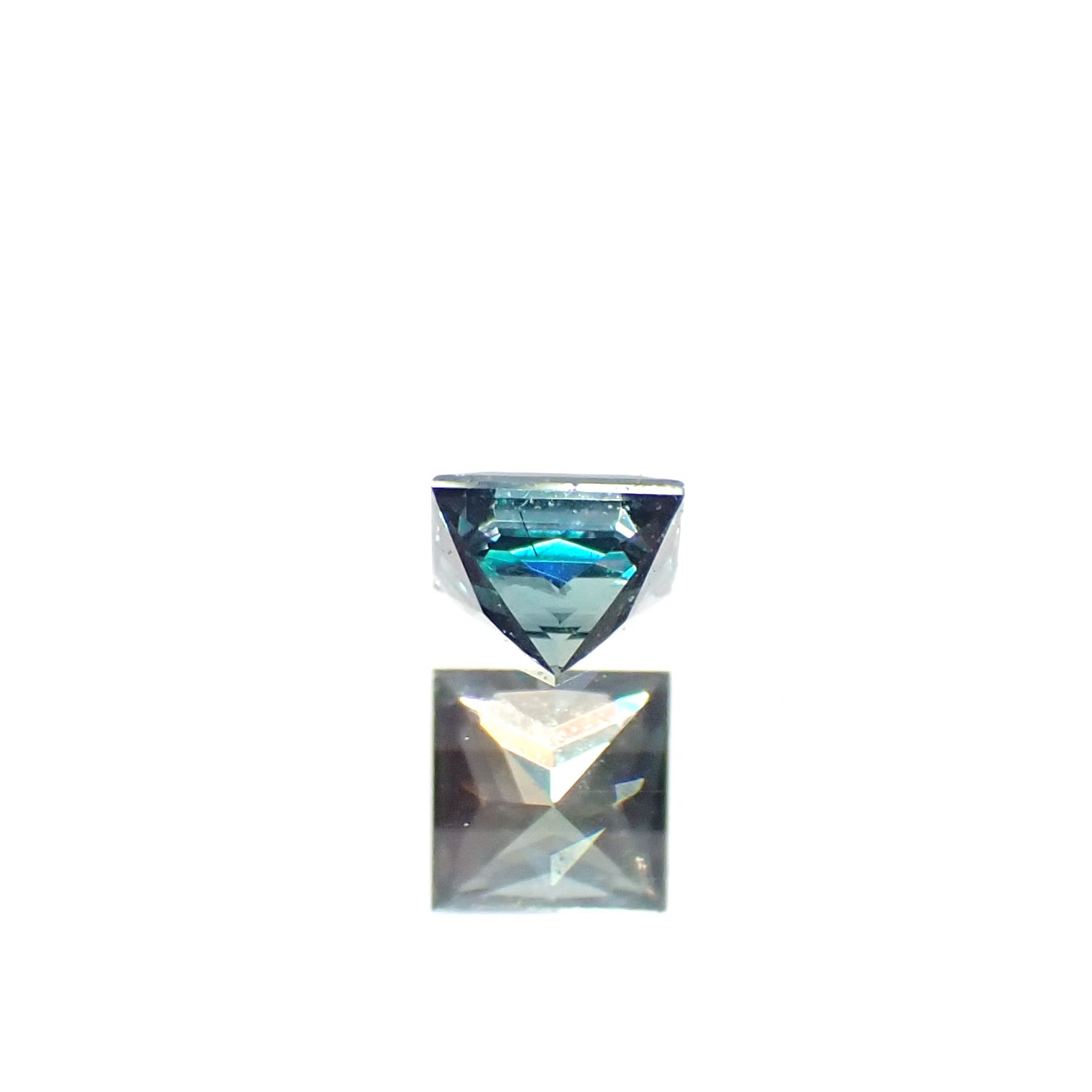 ◇プリンセスカット◇アレキサンドライト ブラジル産/EmeraldMains社製 0.096ct[240527595]2.5x2.5mm前後