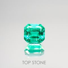 エメラルド(宝石名エメラルド) コロンビア産 0.932ct ソ付(彩珠)[210913159]5.9×5.4mm前後