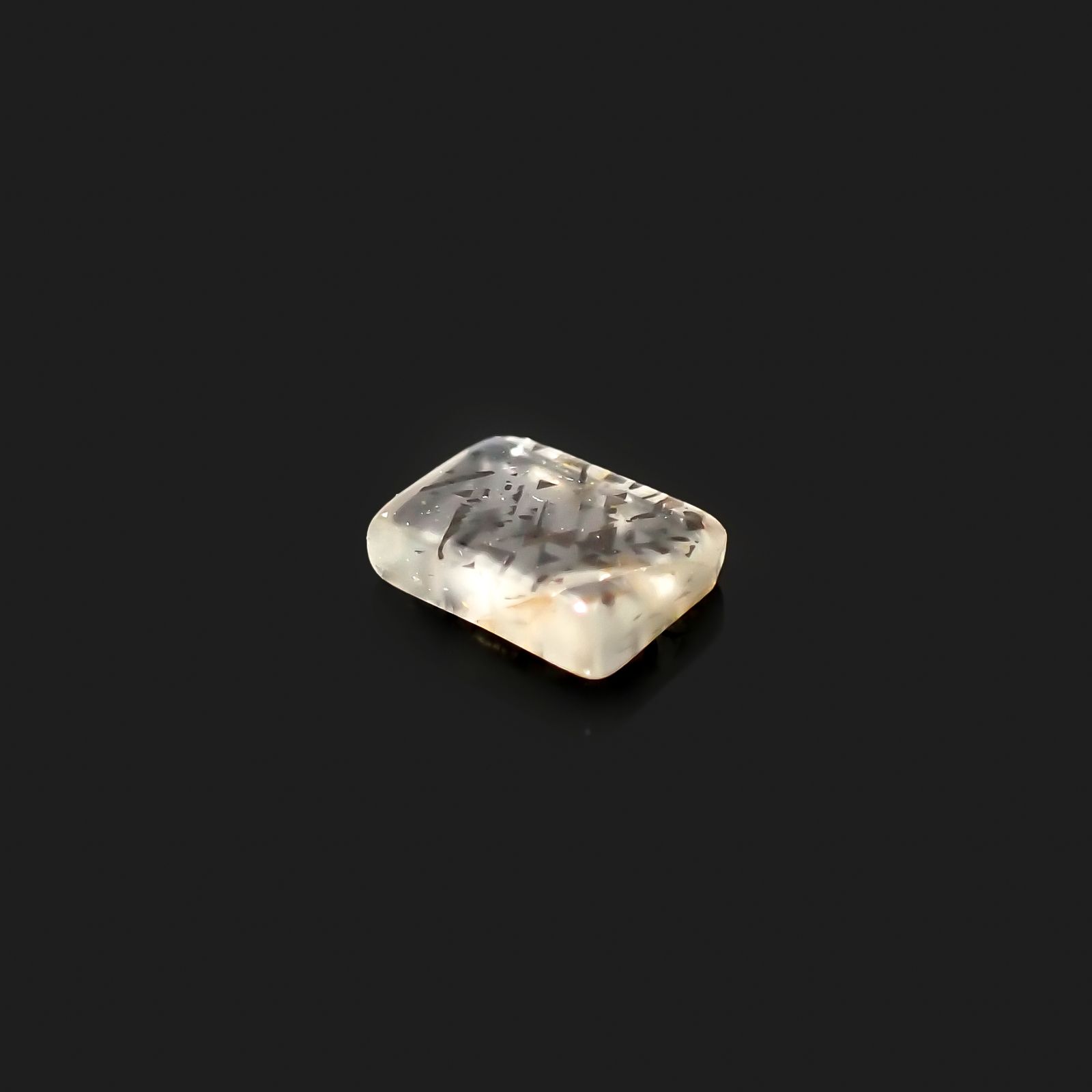 レインボーラティスサンストーン オーストラリア産 0.57ct[230220764]6.1x4.5mm前後
