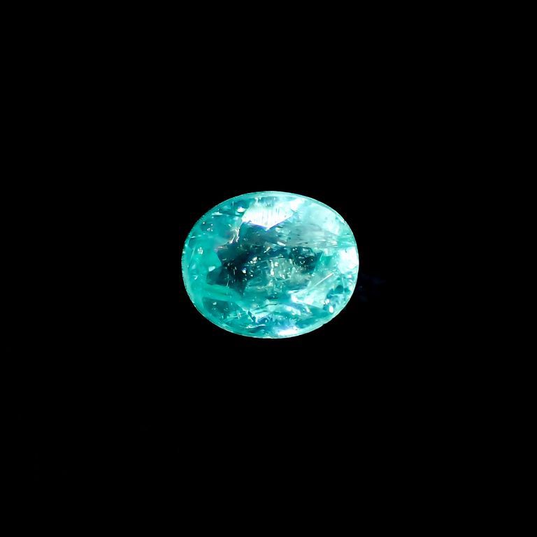 パライバトルマリン(宝石名トルマリン/別名パライバ・トルマリン)ブラジル・パライバ州バターリャ鉱山産 0.051ct 識別済[220616590]2.5x2.1mm前後