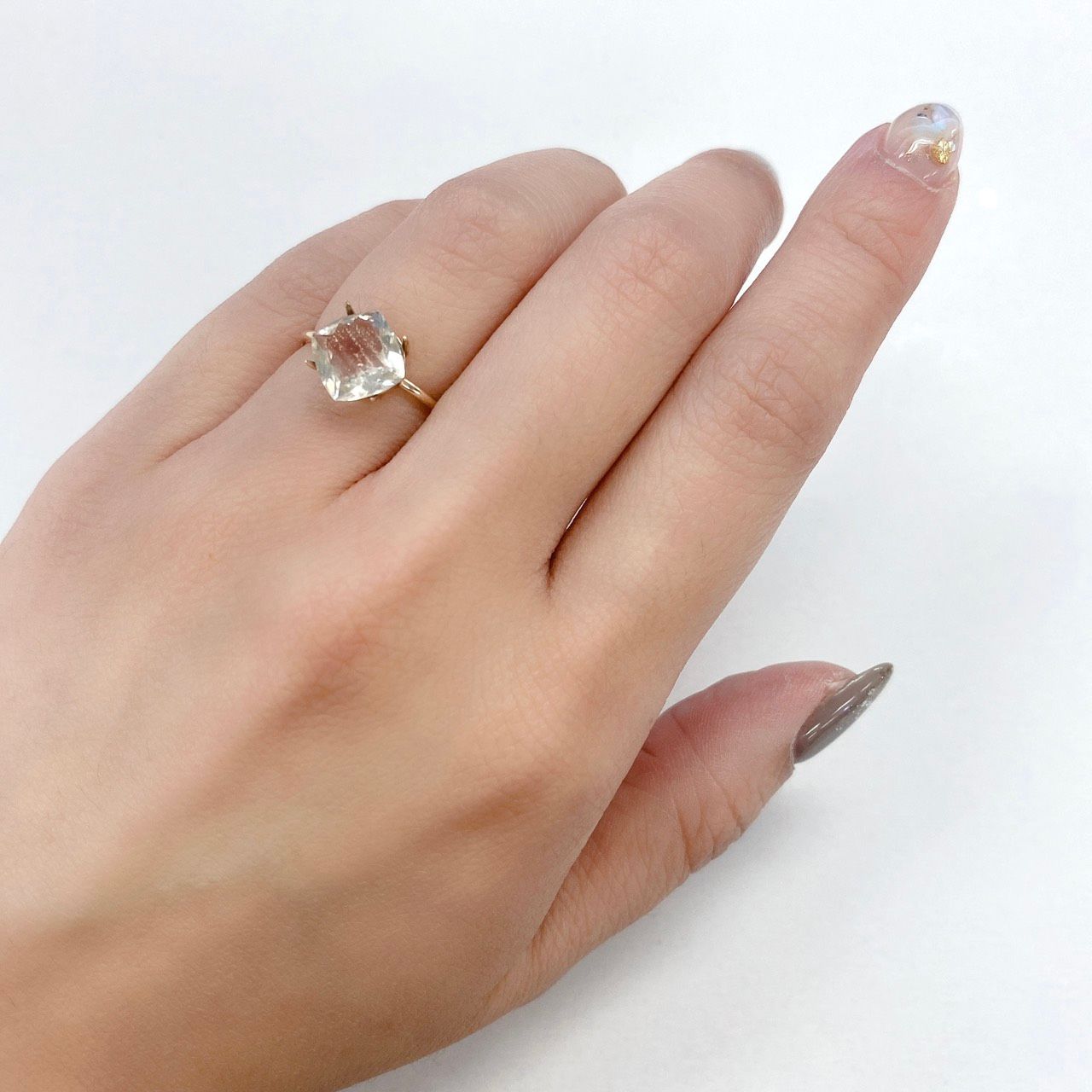 オレゴンサンストーン アメリカ産 ルース 1.85ct[210410537]8×7.9mm前後