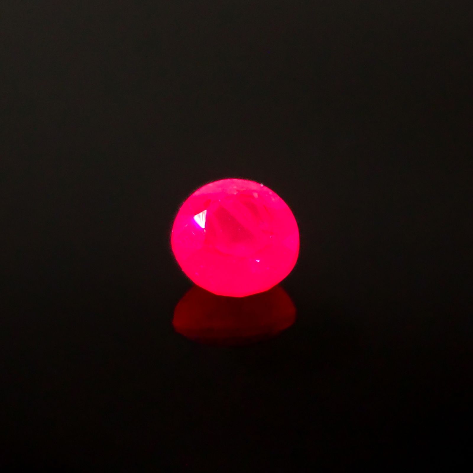 ルビー ビルマ産 0.22ct[240628049]3.3x3.2mm前後