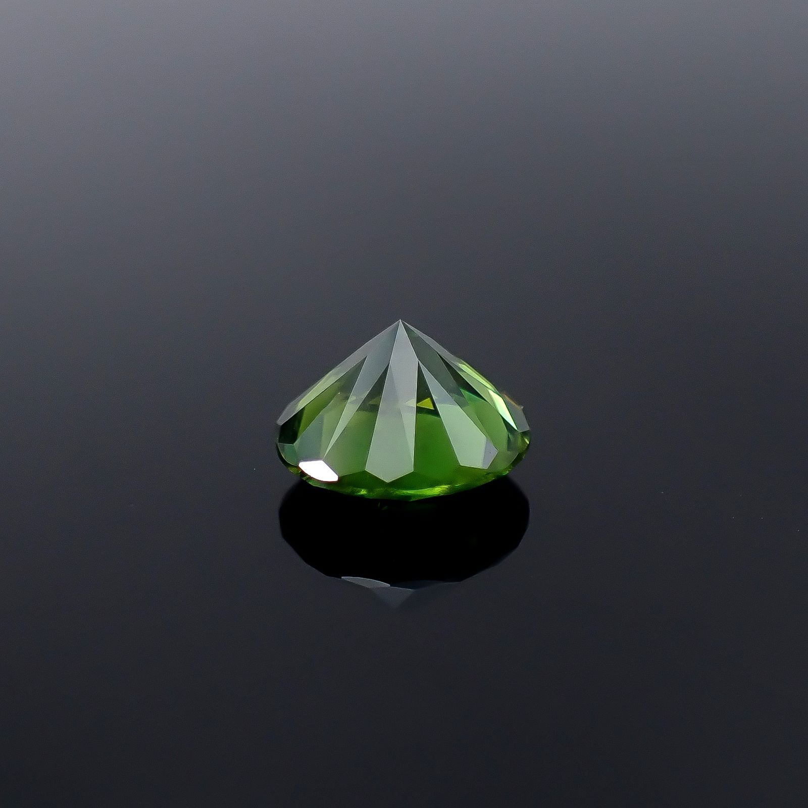 デマントイドガーネット(宝石名デマントイド・ガーネット)ロシア産 AGLTHAI鑑付 3.08ct / 8.6x8.6mm前後 [251231534]