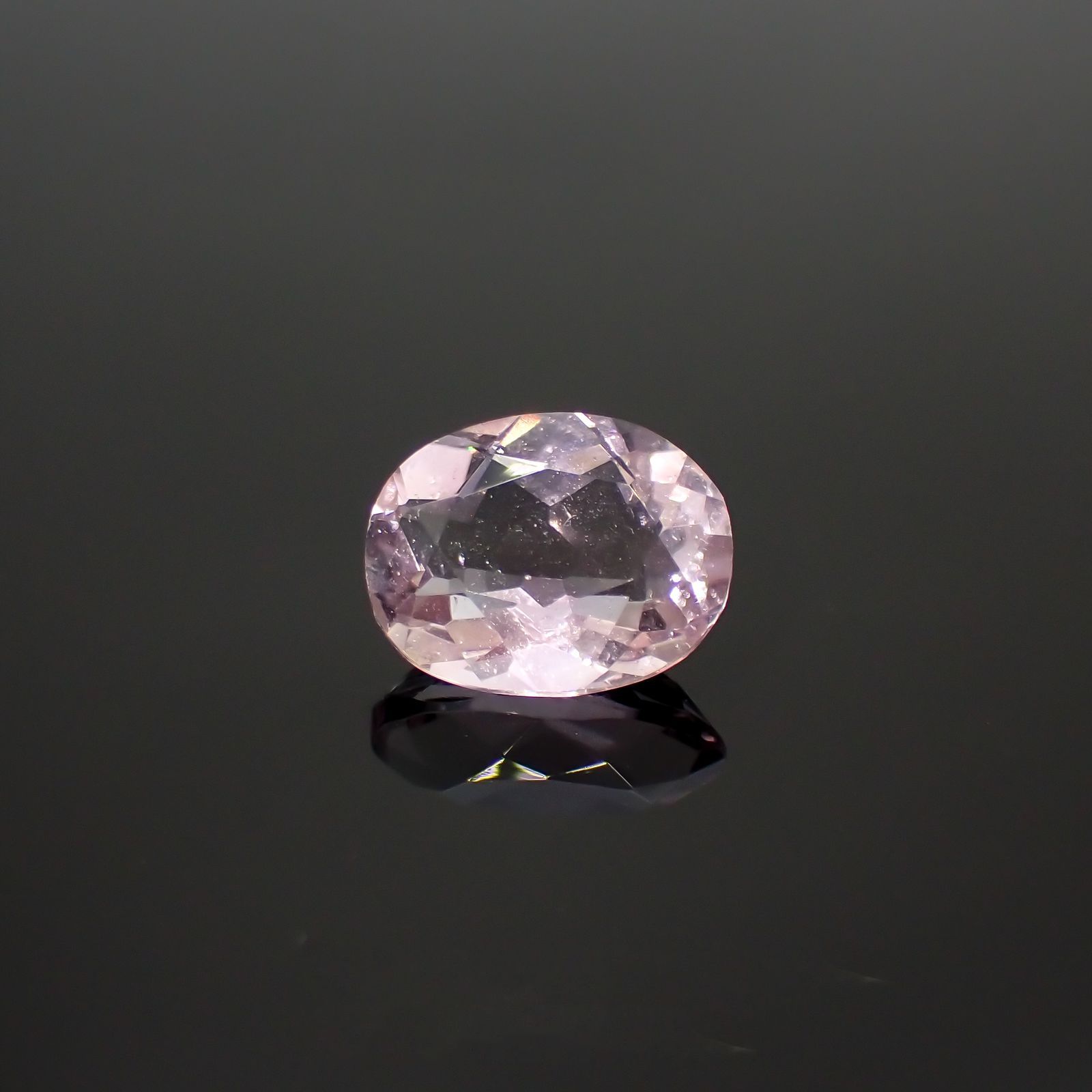 ピンクフローライト(宝石名フルオライト)ブラジル産 2.94ct 識別済[220115130]10.1x8mm前後