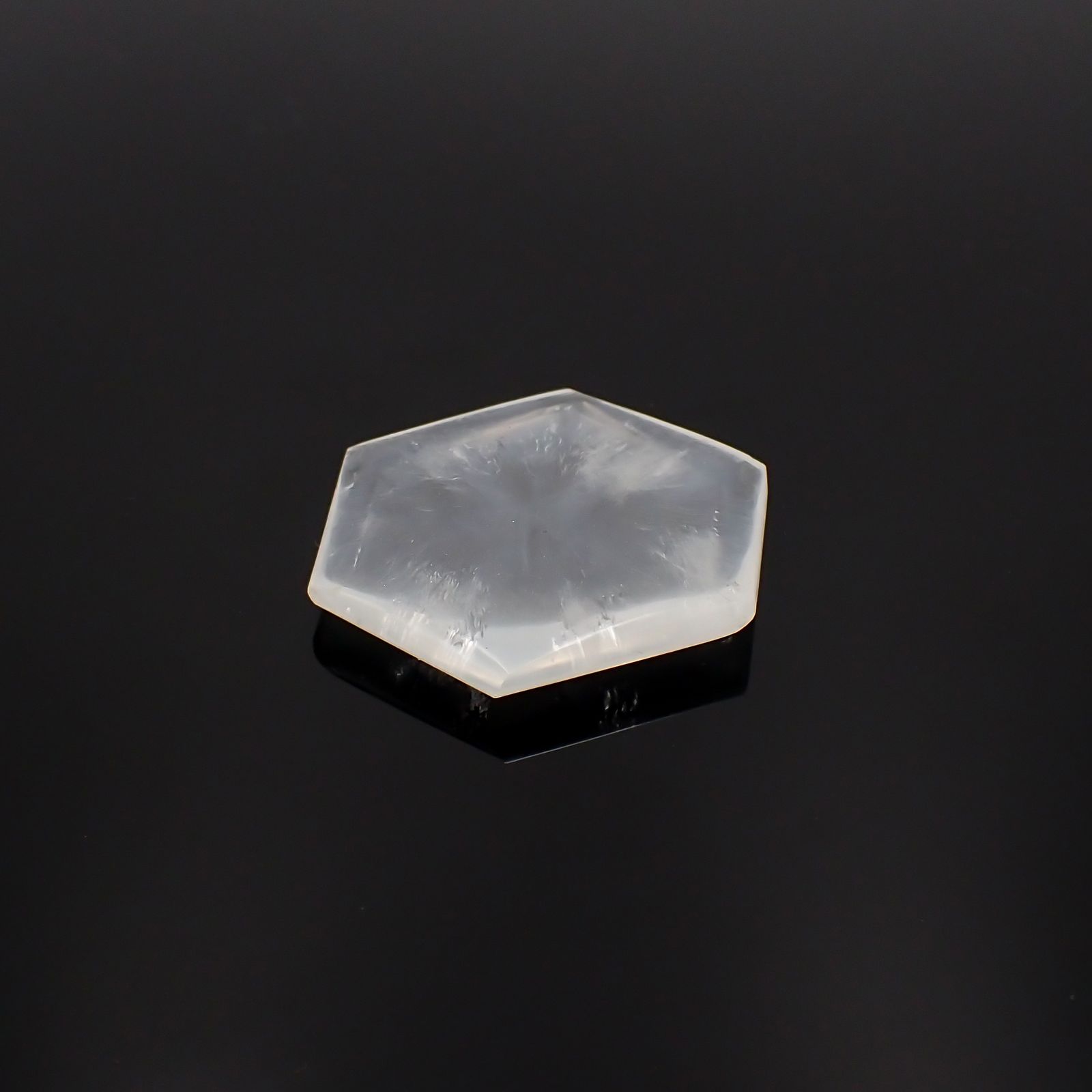 トラピッチェクォーツ 偏光板2枚付き コロンビア・ボヤカ産 35.80ct[230823253]28.8x26.2mm前後