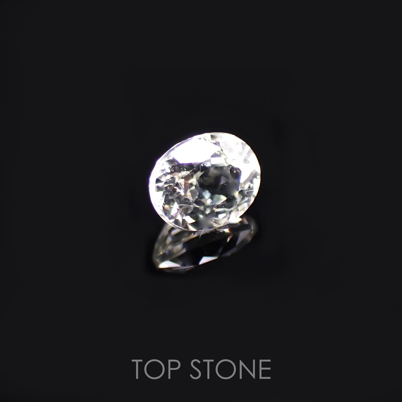 リューコガーネット ビルマ産 ルース 0.38ct[210510771]4.4×3.6mm前後