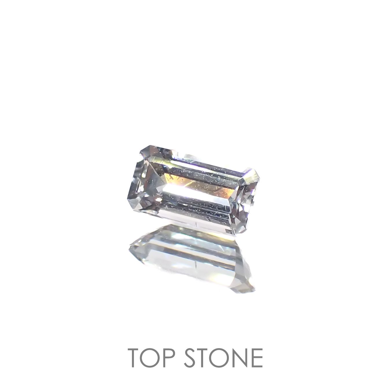 ジェレメジェバイト(宝石名エレメジェバイト)ナミビア産 0.37ct 識別済[220616313]5.7x3mm前後