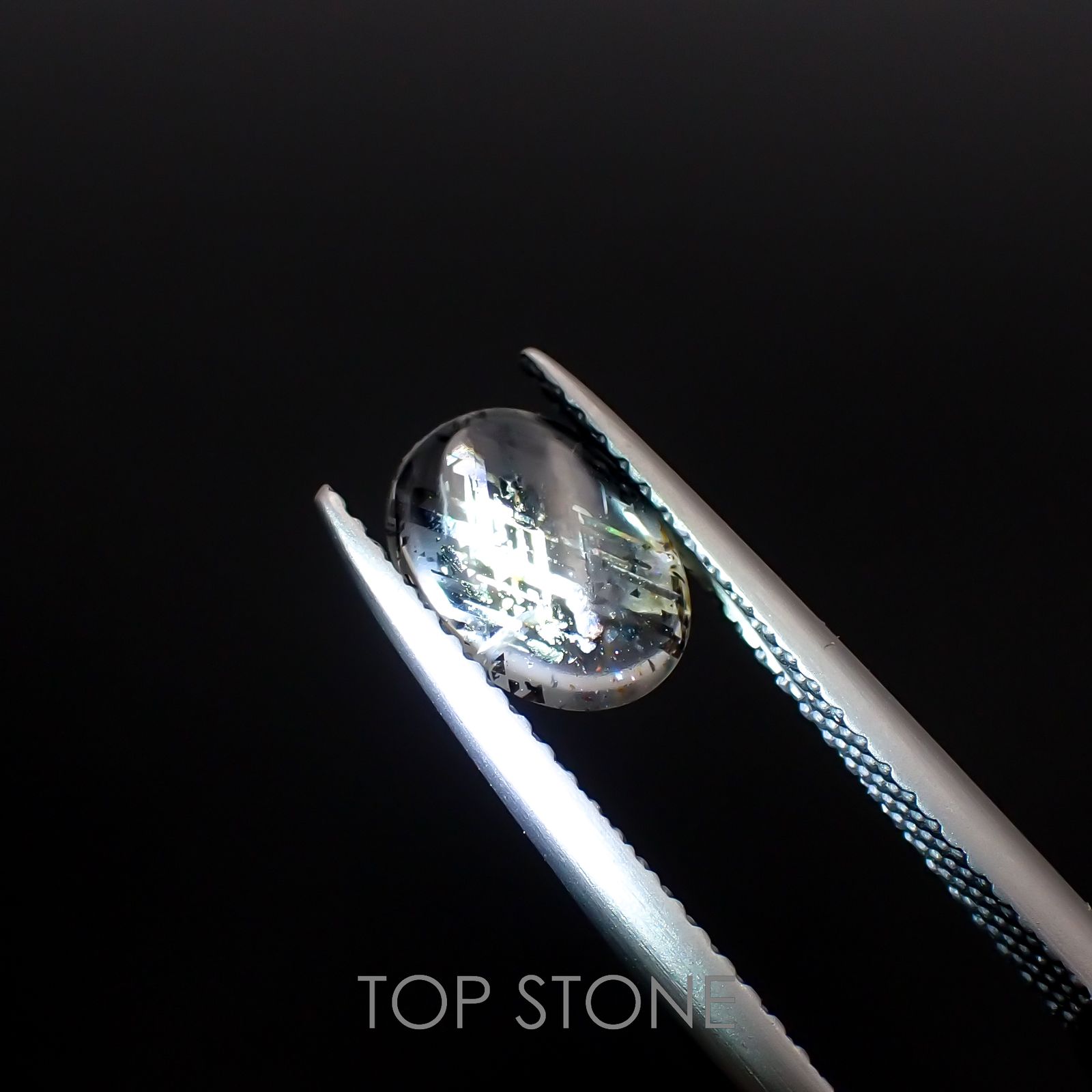 レインボーラティスサンストーン オーストラリア産 0.86ct[230120332]8.5x6.3mm前後