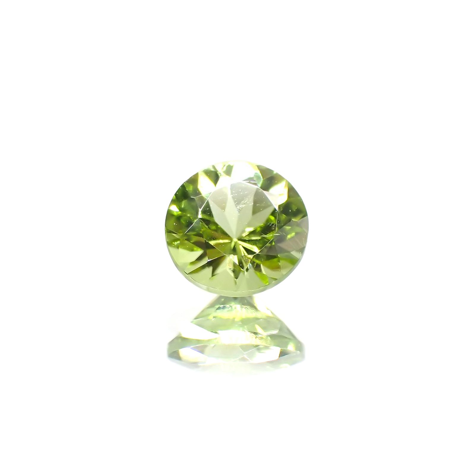 ペリドット(宝石名ペリドット) パキスタン産 識別済 1.05ct / 6.3x6.3mm前後 [210813075]
