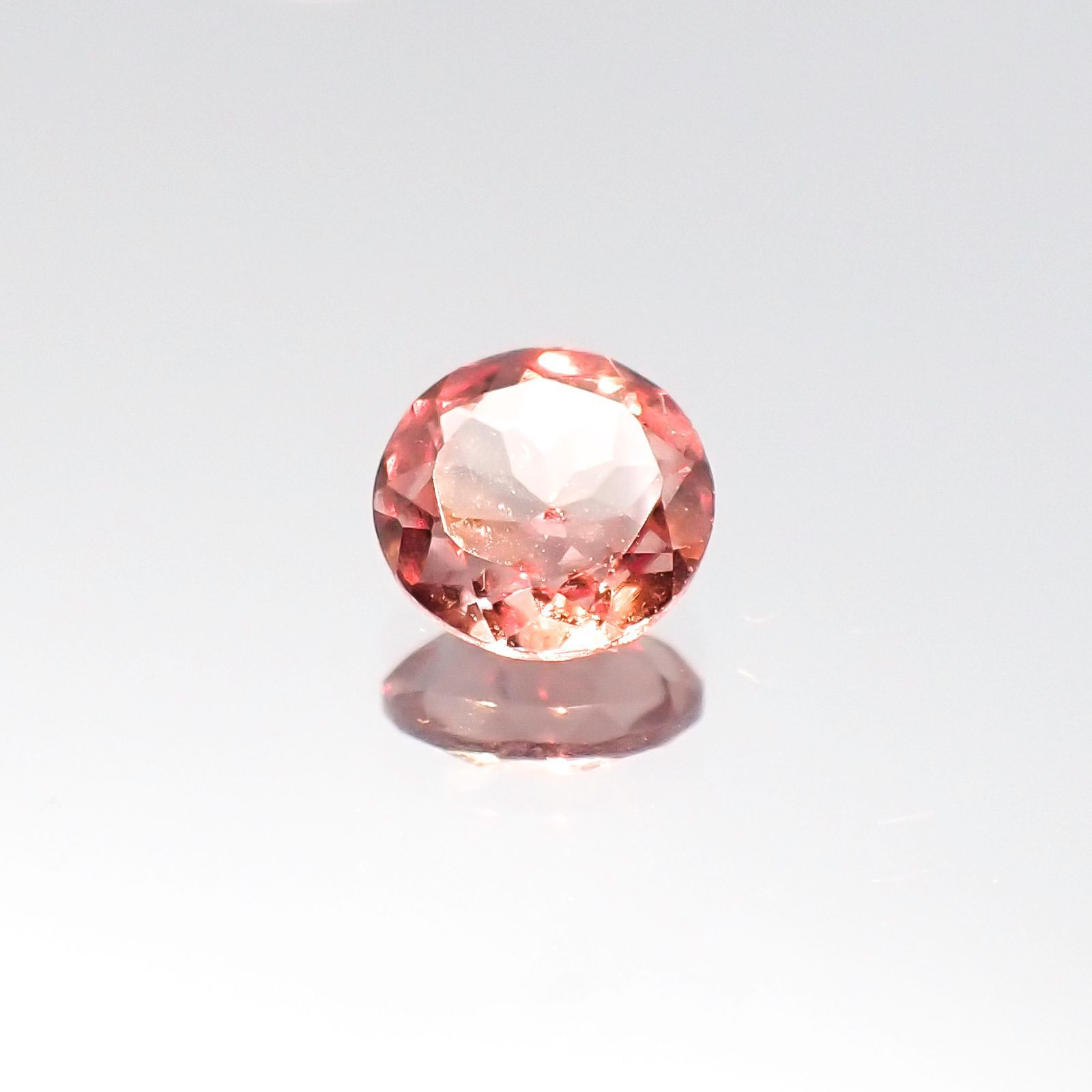 カラーチェンジマラヤガーネット(宝石名ガーネット)タンザニア・マヘンゲ産 0.53ct 識別済[230823061]5.1x5.1mm前後