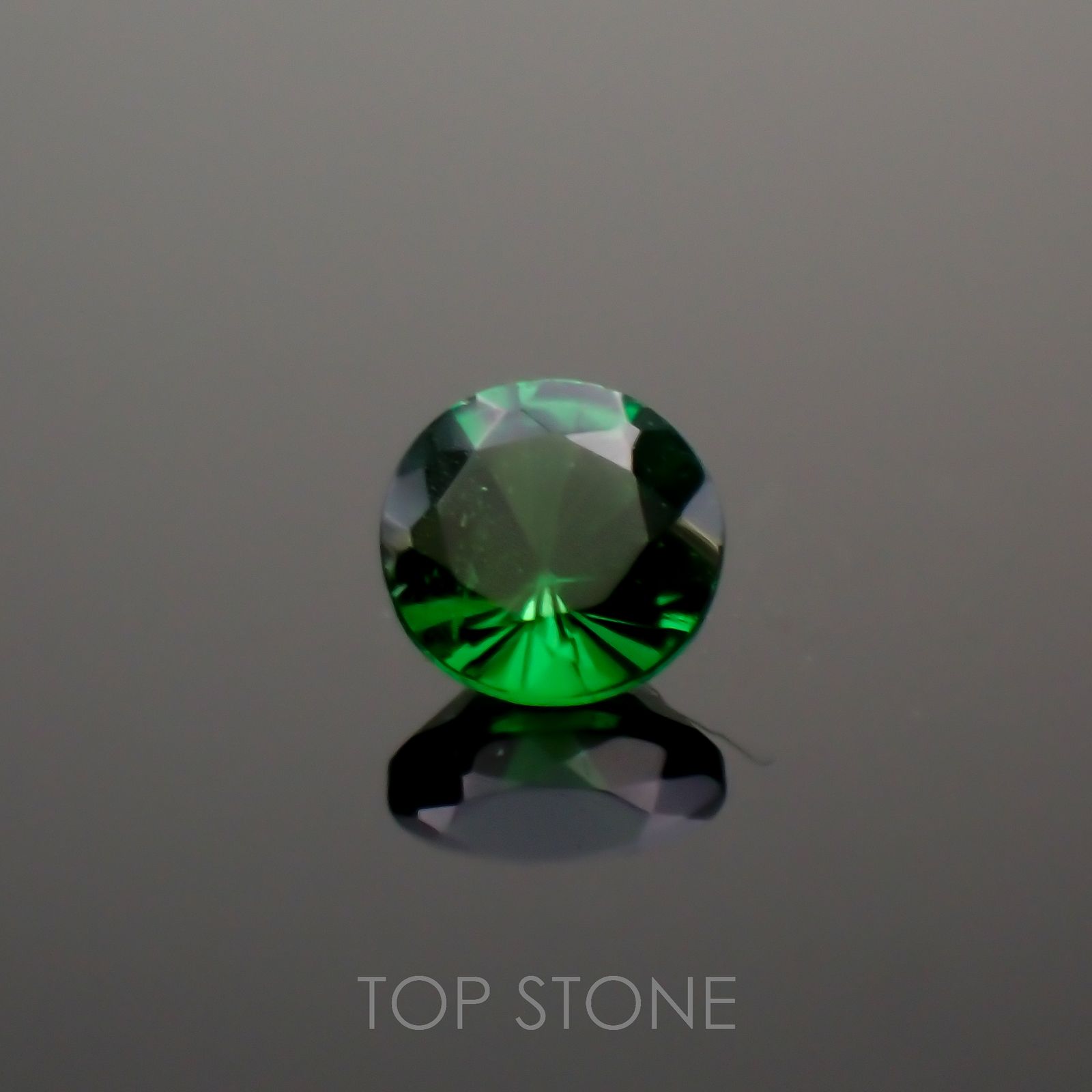 ツァボライト(宝石名ガーネット)タンザニア産 0.10ct 識別済[221018718]2.9x2.9mm前後