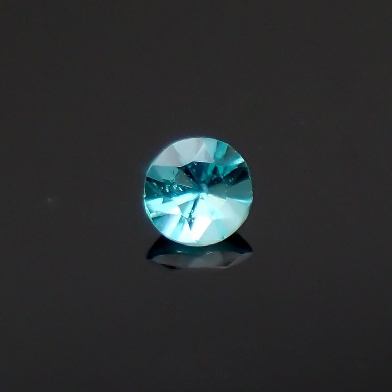 パライバトルマリン(宝石名トルマリン/別名パライバ・トルマリン)ブラジル産 0.039ct 識別済[220616335]2.2x2.2mm前後