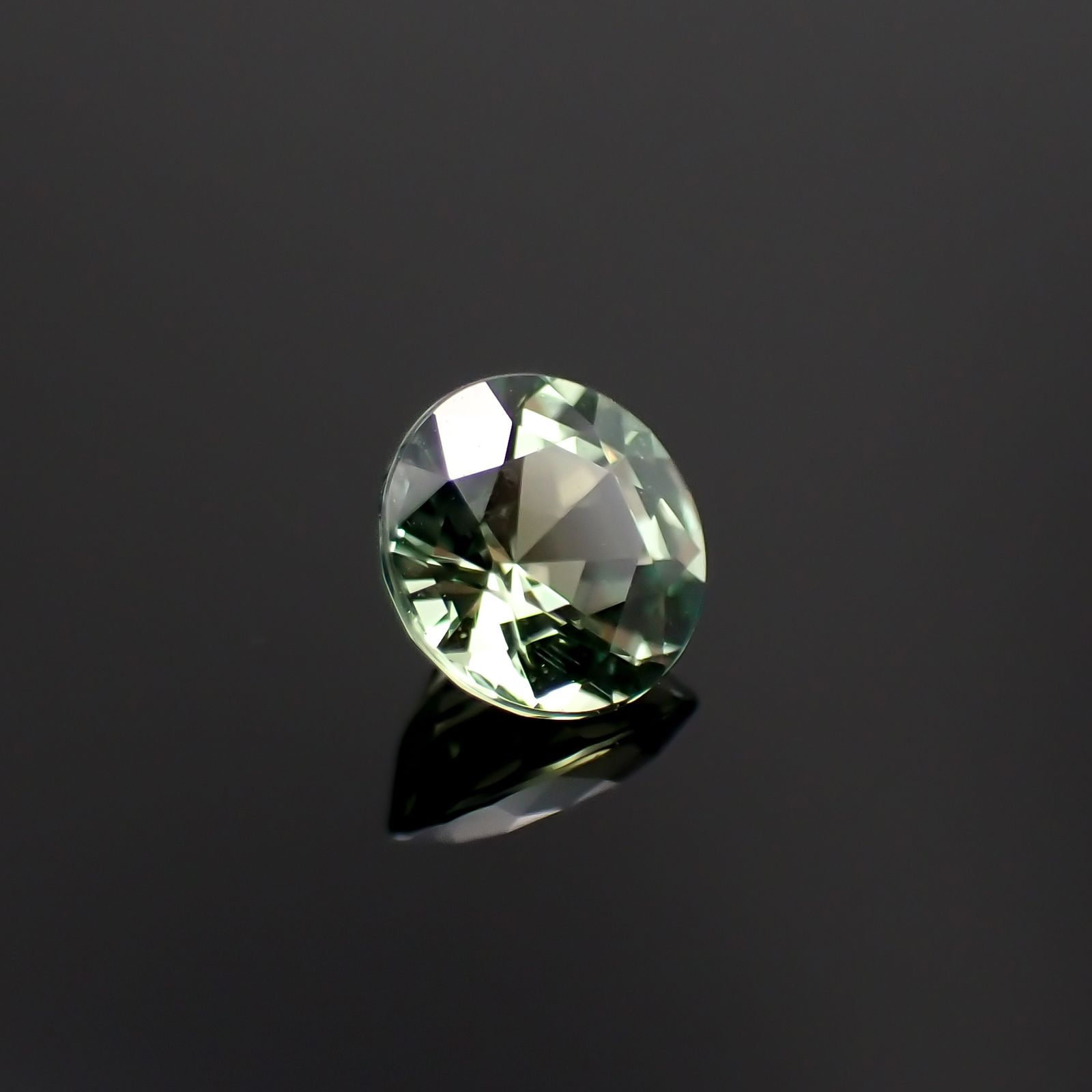 アレキサンドライト(宝石名アレキサンドライト)ブラジル産 0.42ct GIA鑑付[230823159]4.49x4.56mm前後