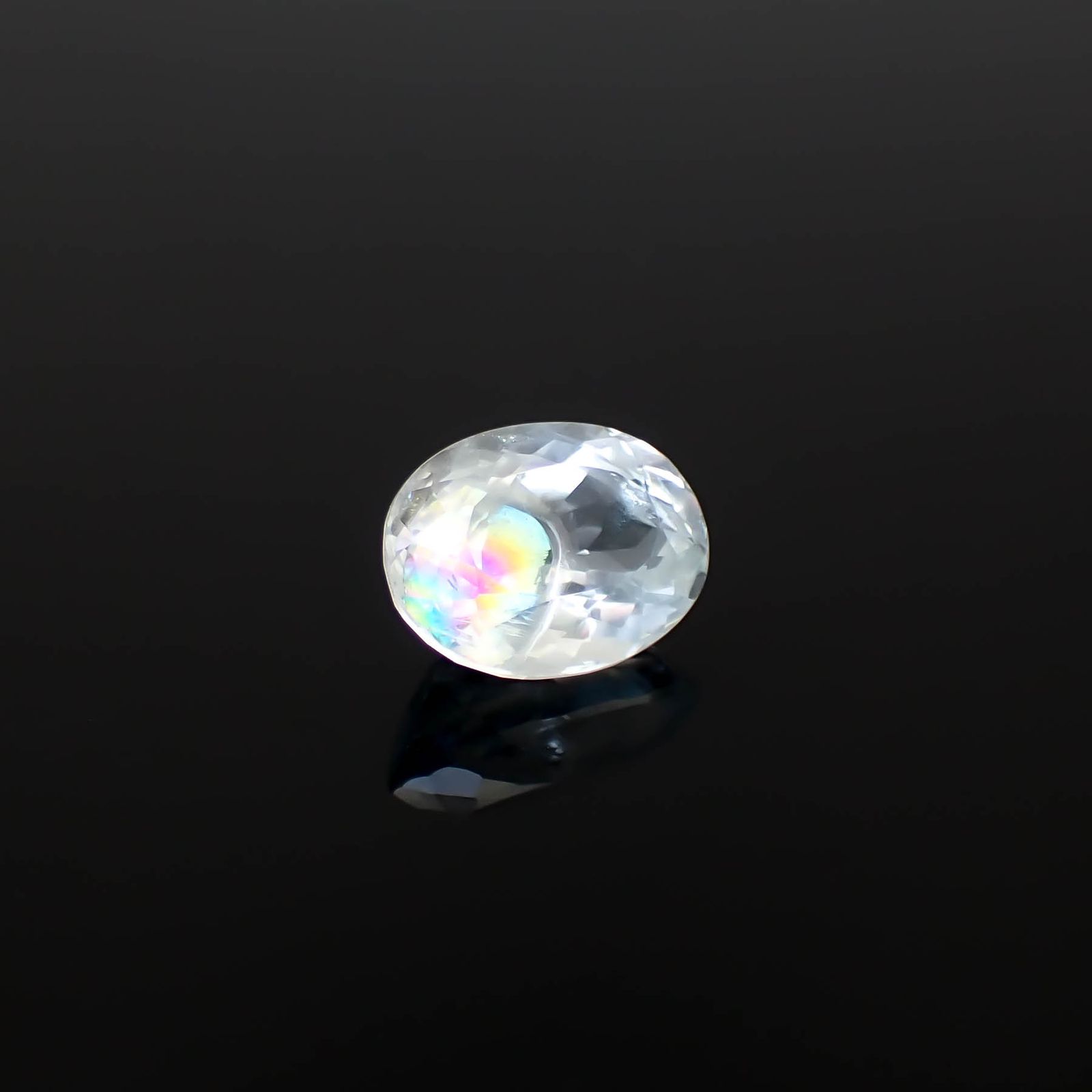 レインボーアクアマリン ブラジル産 3.81ct [250330147]11.5x8.6mm前後