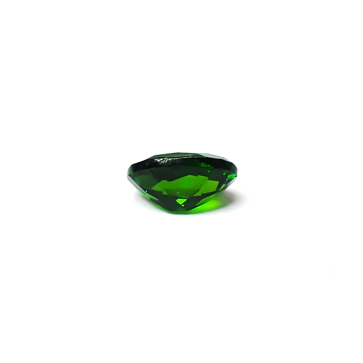 クロムダイオプサイド(宝石名クロム・ダイオプサイド)ロシア産 識別済 0.47ct / 5.8x3.9mm前後 [260432100]