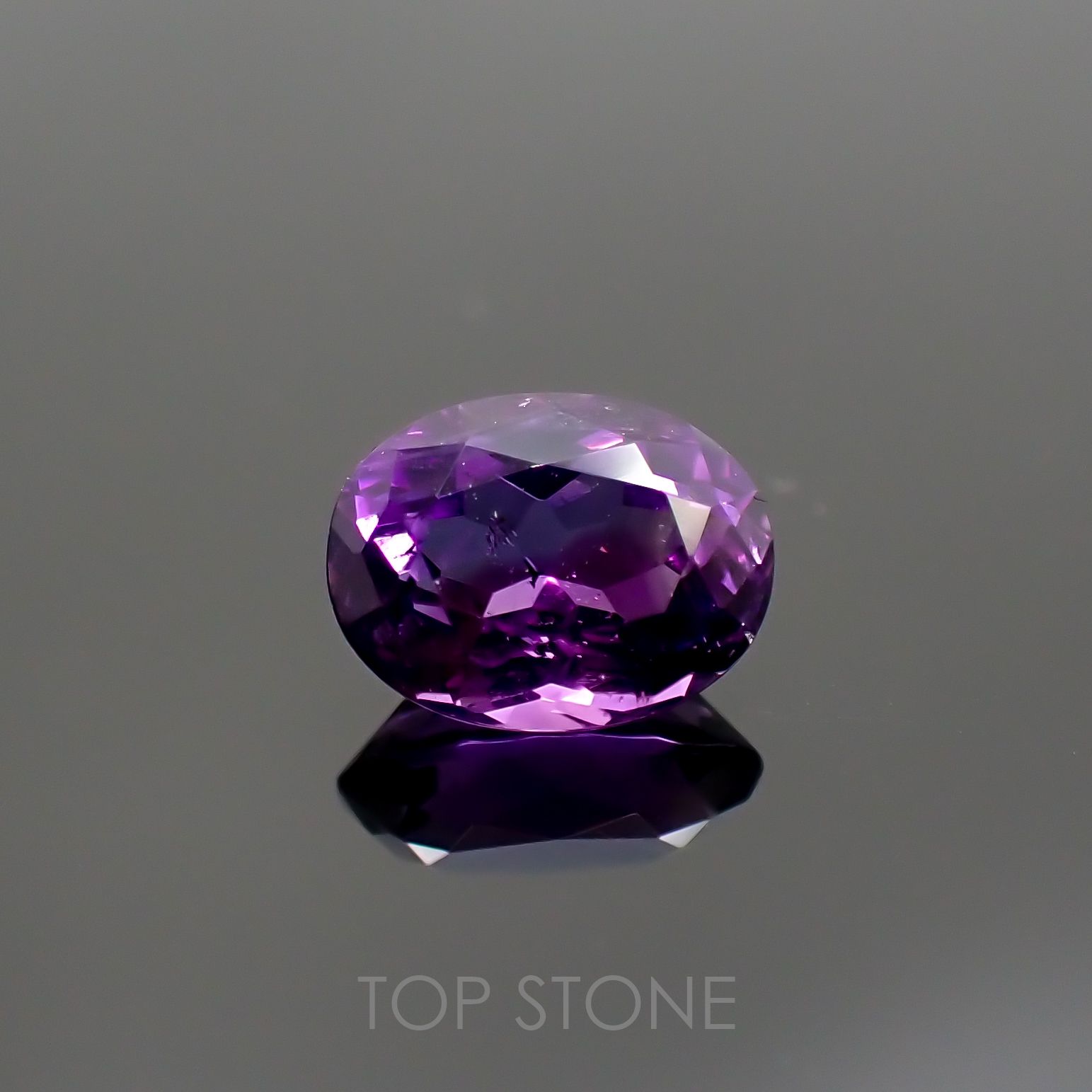 カラーシフトアメジスト(宝石名アメシスト)ブラジル/ウルグアイ産 1.28ct 識別済[220113978]8x6.1mm前後