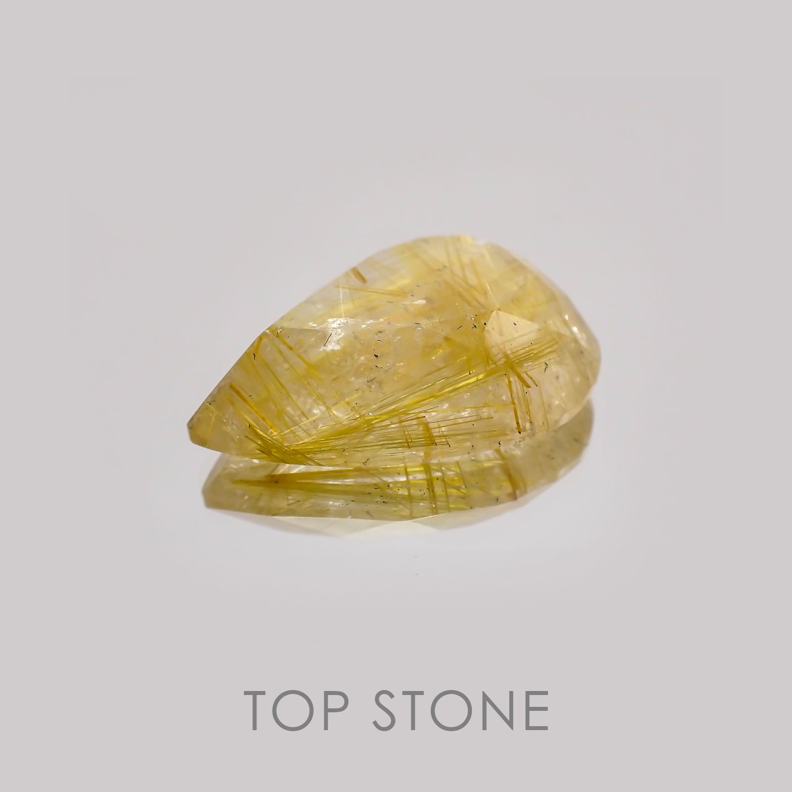 ルチルクォーツ(宝石名ルチルレイテッド・クォーツ) ブラジル産 21.16ct 識別済[21019132]24.2×18.1mm前後