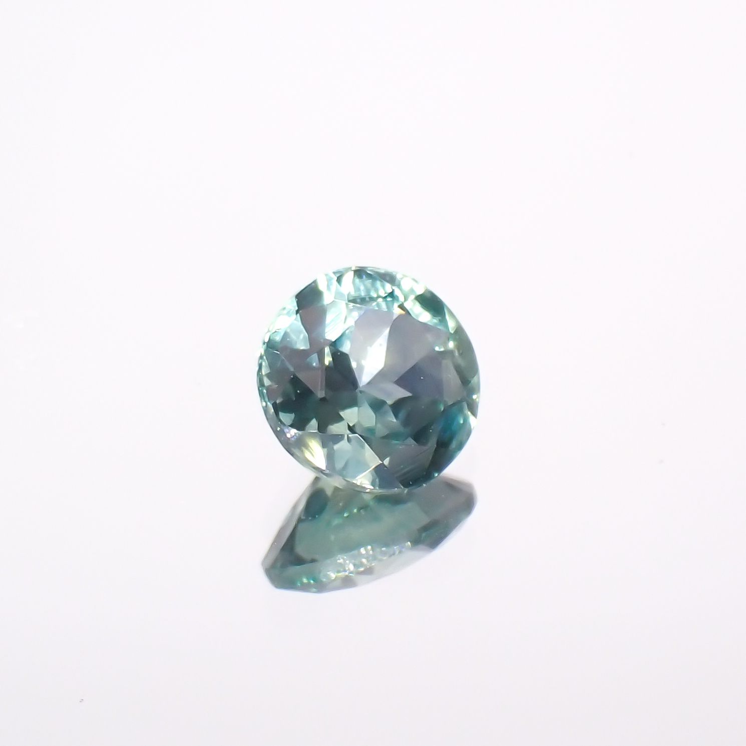 モンタナサファイア アメリカ・モンタナ州産 0.53ct[230321133]4.9x4.9mm前後