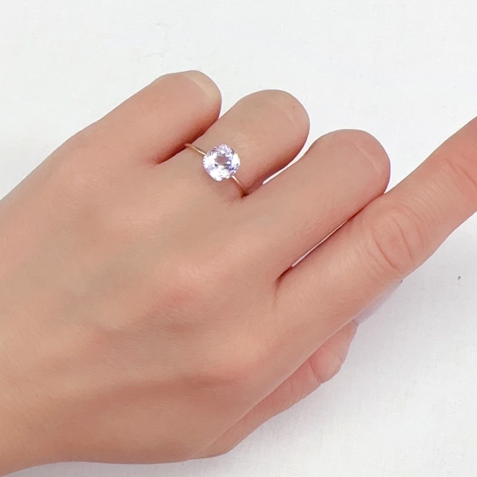 クンツァイト アフガニスタン産 1.94ct[231224789]7.1x7.1mm前後