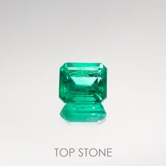 エメラルド コロンビア産 ルース 0.59ct[210711686]5.4×4.6mm前後