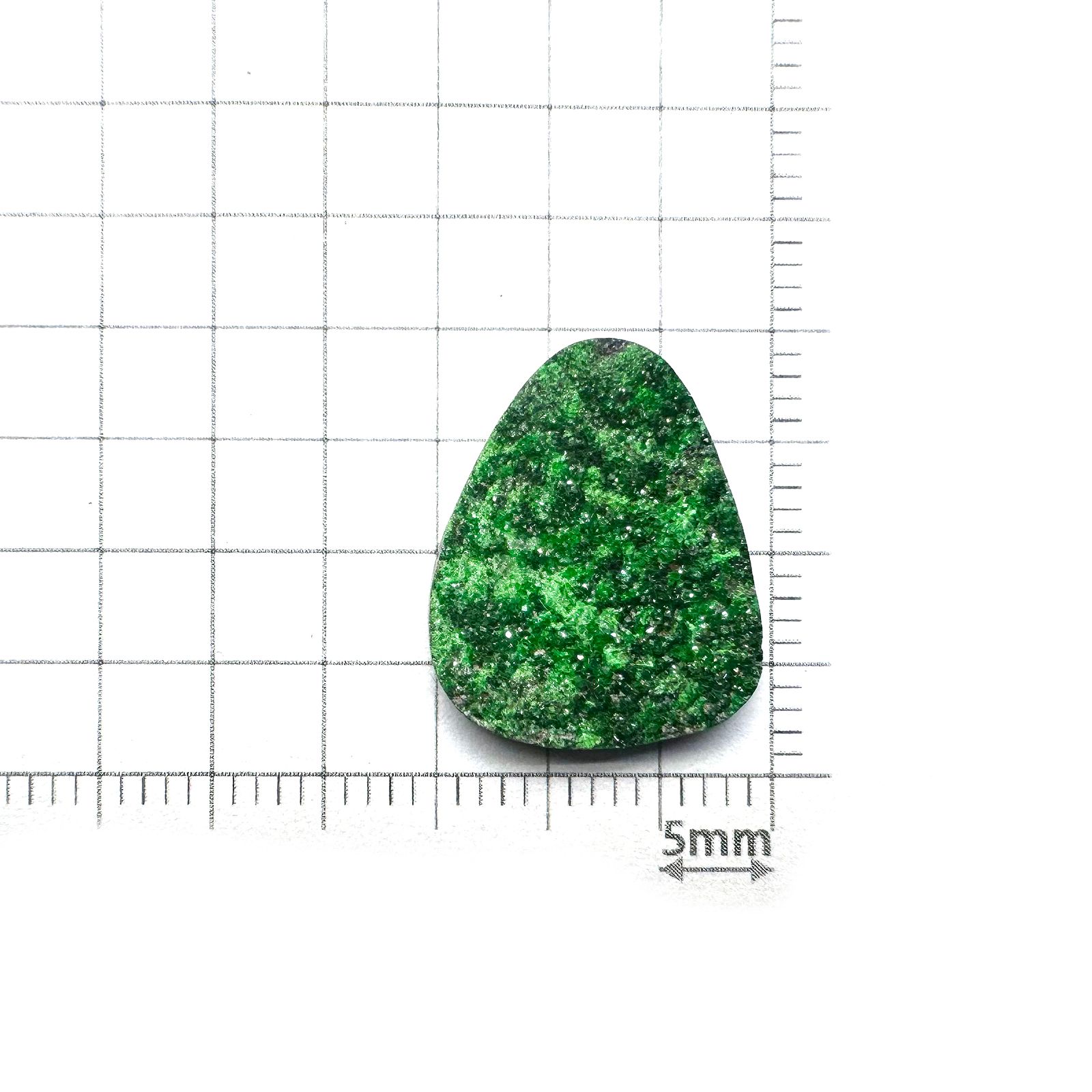 ウバロバイト 原石 ロシア産 7.23ct[240326439]18x14.4mm前後