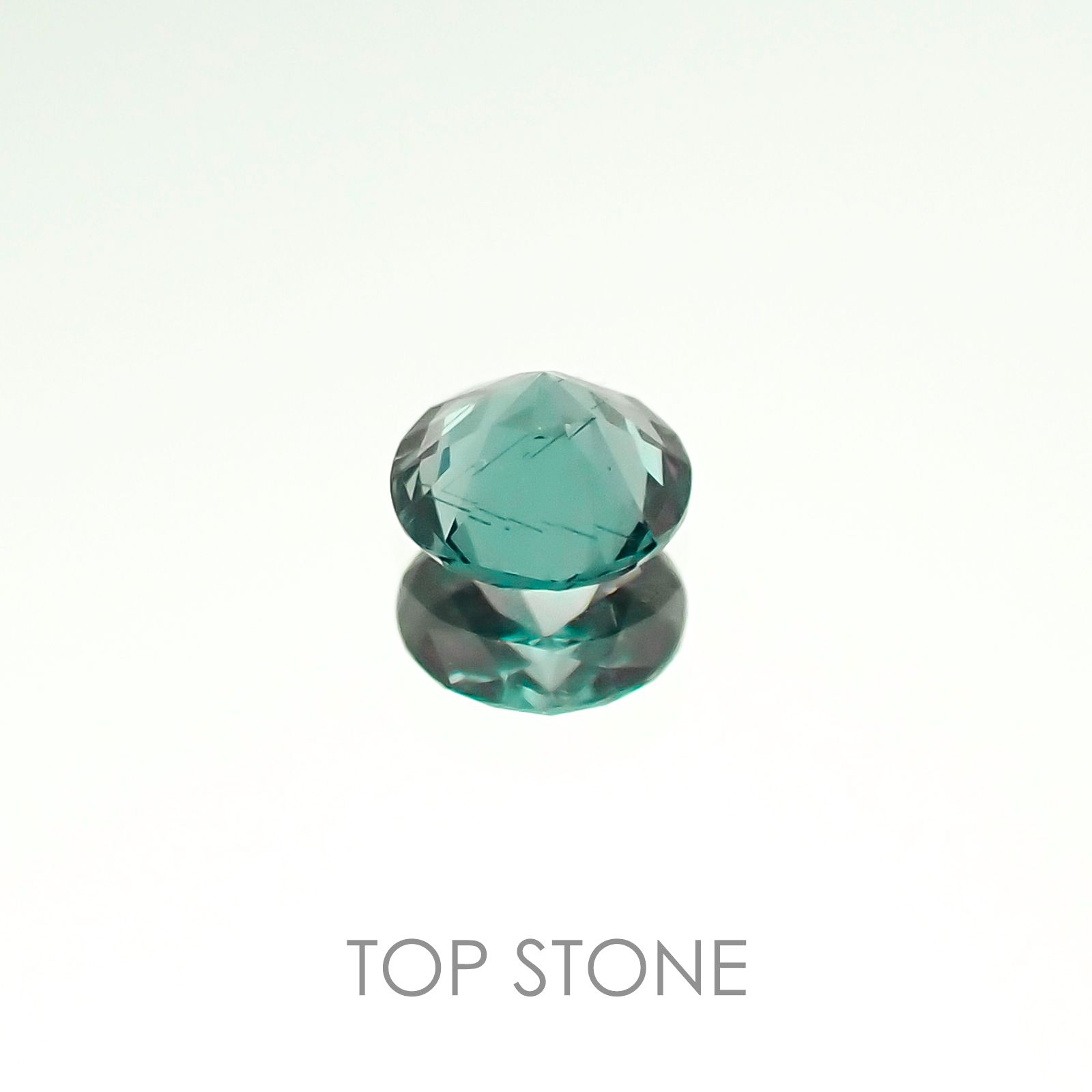 カラーチェンジガーネット(アレキタイプ) マダガスカル・ベキリー産 ルース 0.208ct[20106637]3.7×3.7mm前後