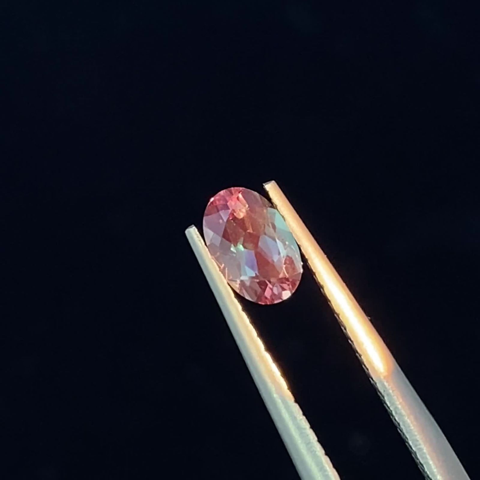 カラーチェンジアンデシン モンゴル産 0.40ct[230421471]5.9x3.8mm前後