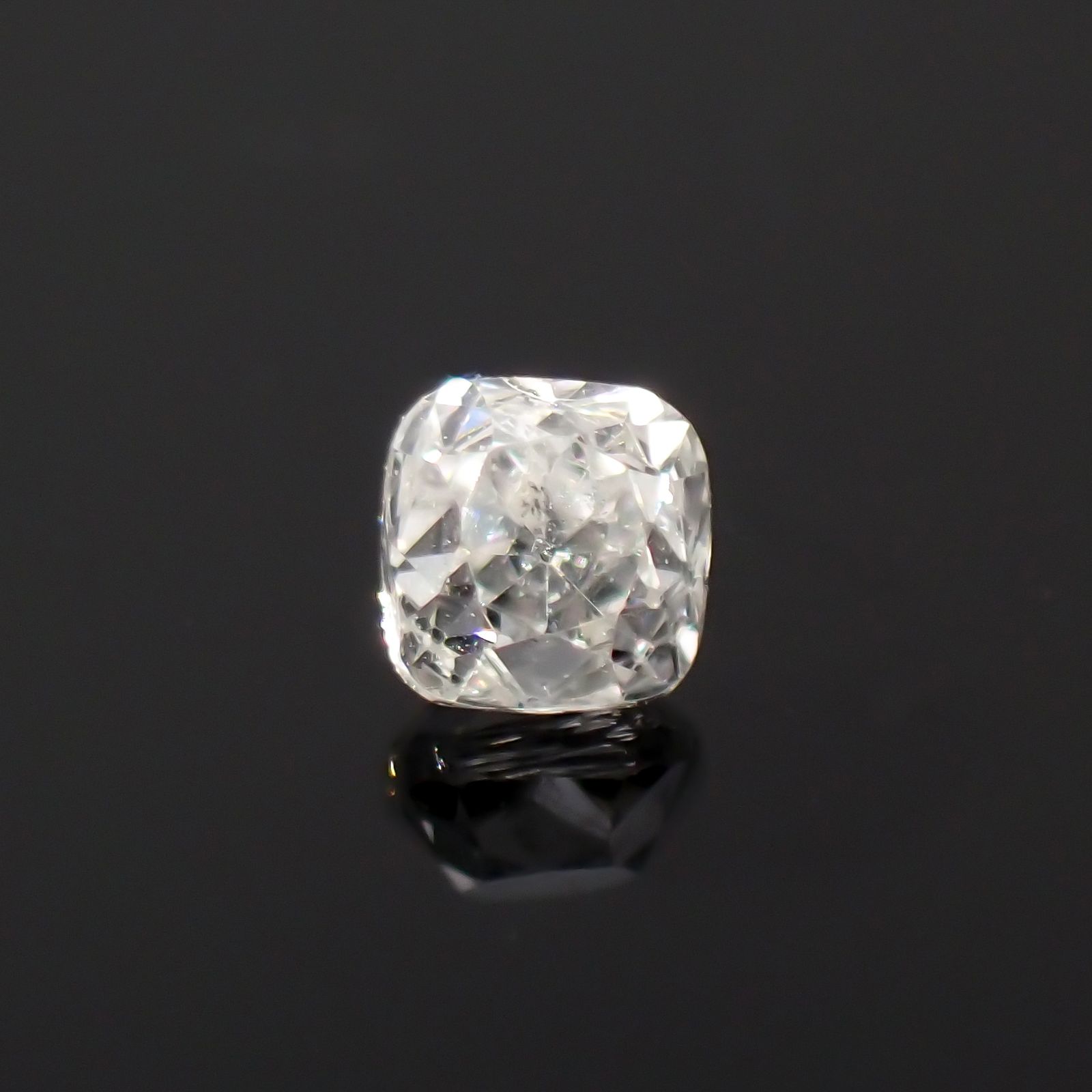 ◇オールドマインカット◇ダイヤモンド I1-SI2/F 0.060ct[231023624]3.4x2.3mm前後