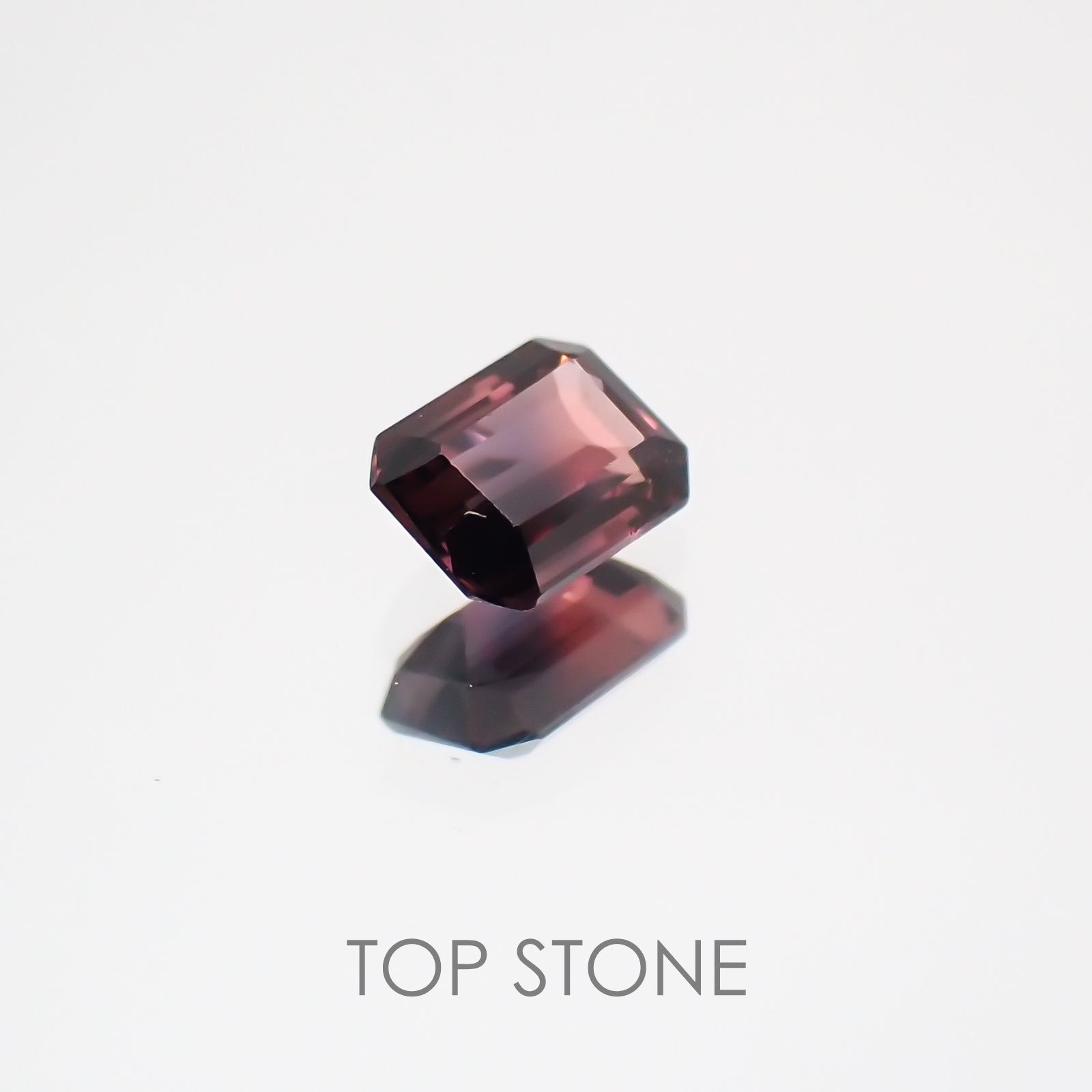 バイカラーサファイア(宝石名バイカラー・サファイア) タンザニア産 0.22ct 識別済[21069754]3.8×3mm前後