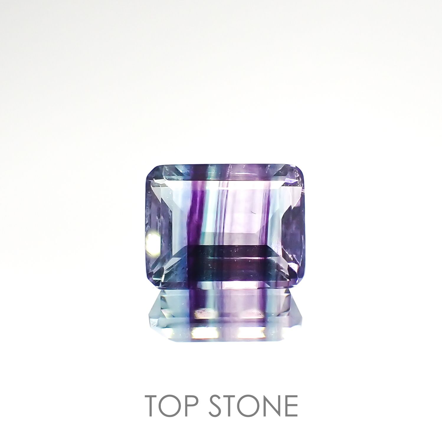 バイカラーフローライト ブラジル産 ルース 4.11ct[210913210]10.1×7.9mm前後