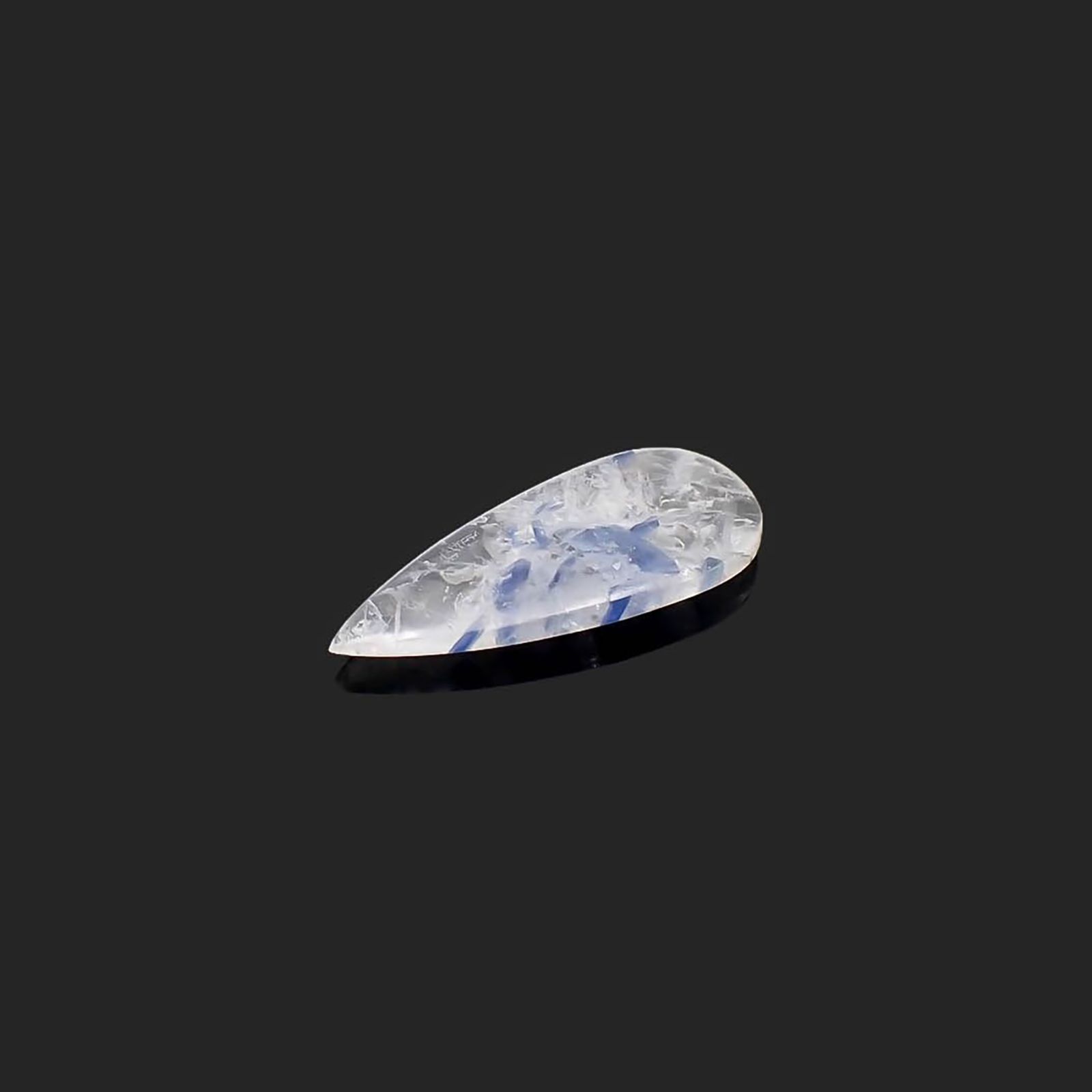カイヤナイトインクォーツ ブラジル産 9.14ct / 28.6x12.6mm前後 [260421614]