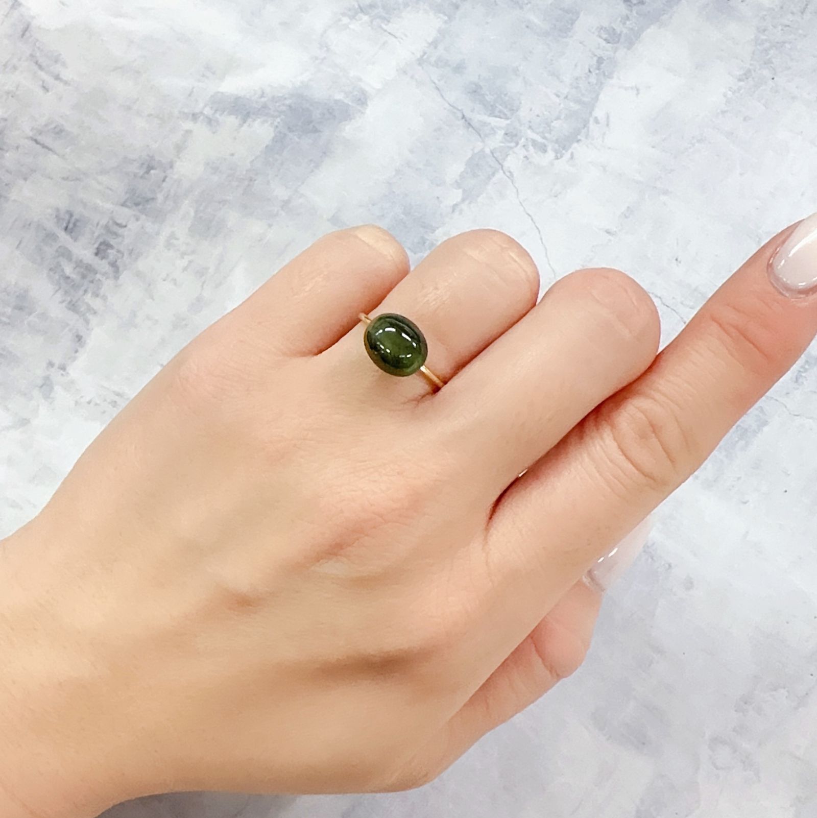 ダイオプサイドキャッツアイ(宝石名ダイオプサイト・キャッツアイ)ロシア産 4.364ct ソ付(CGL)[230120304]9.9x8.1mm前後