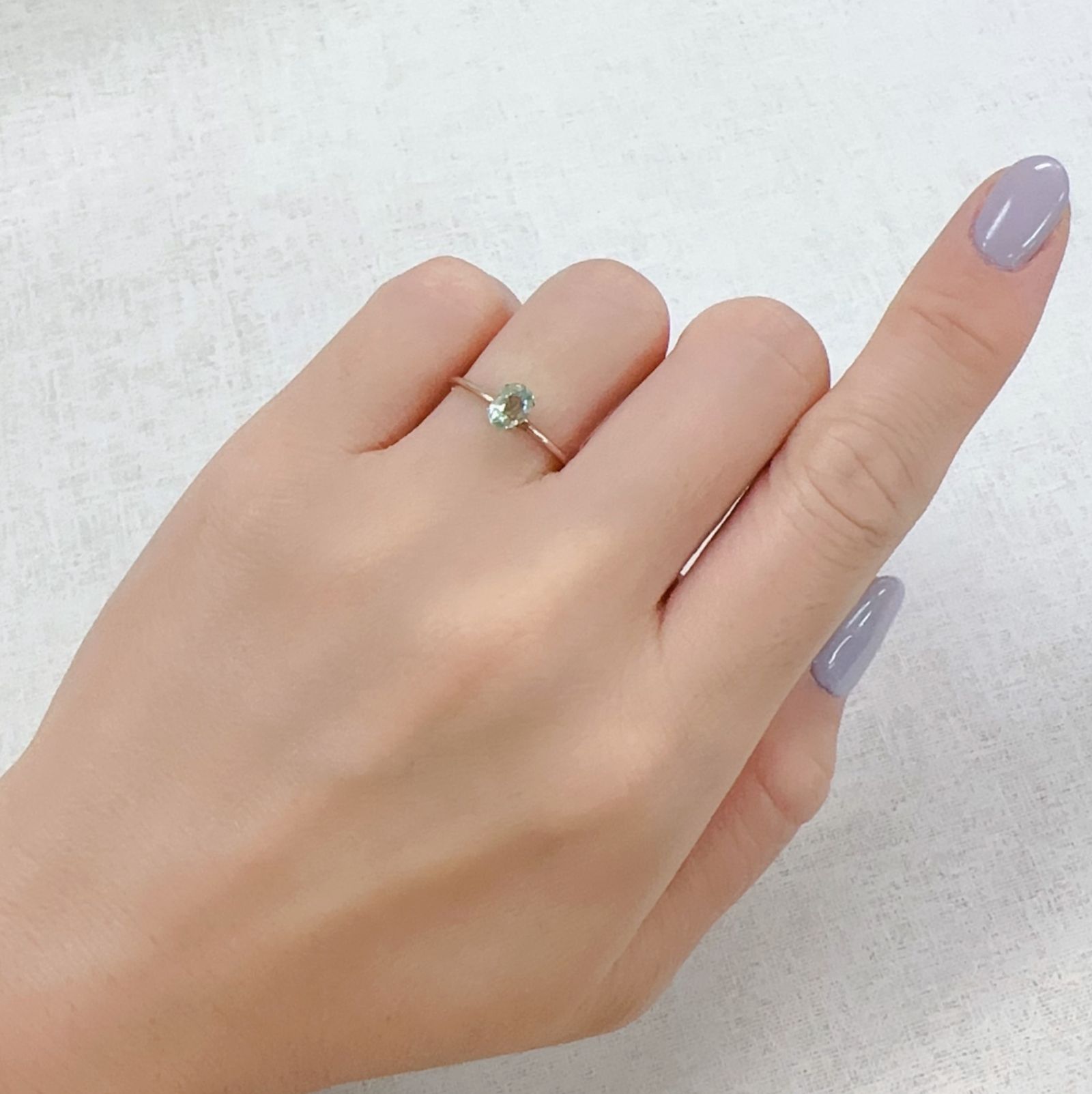 ミントガーネット(宝石名ガーネット)タンザニア産 0.66ct 識別済[230823064]5.8x4mm前後