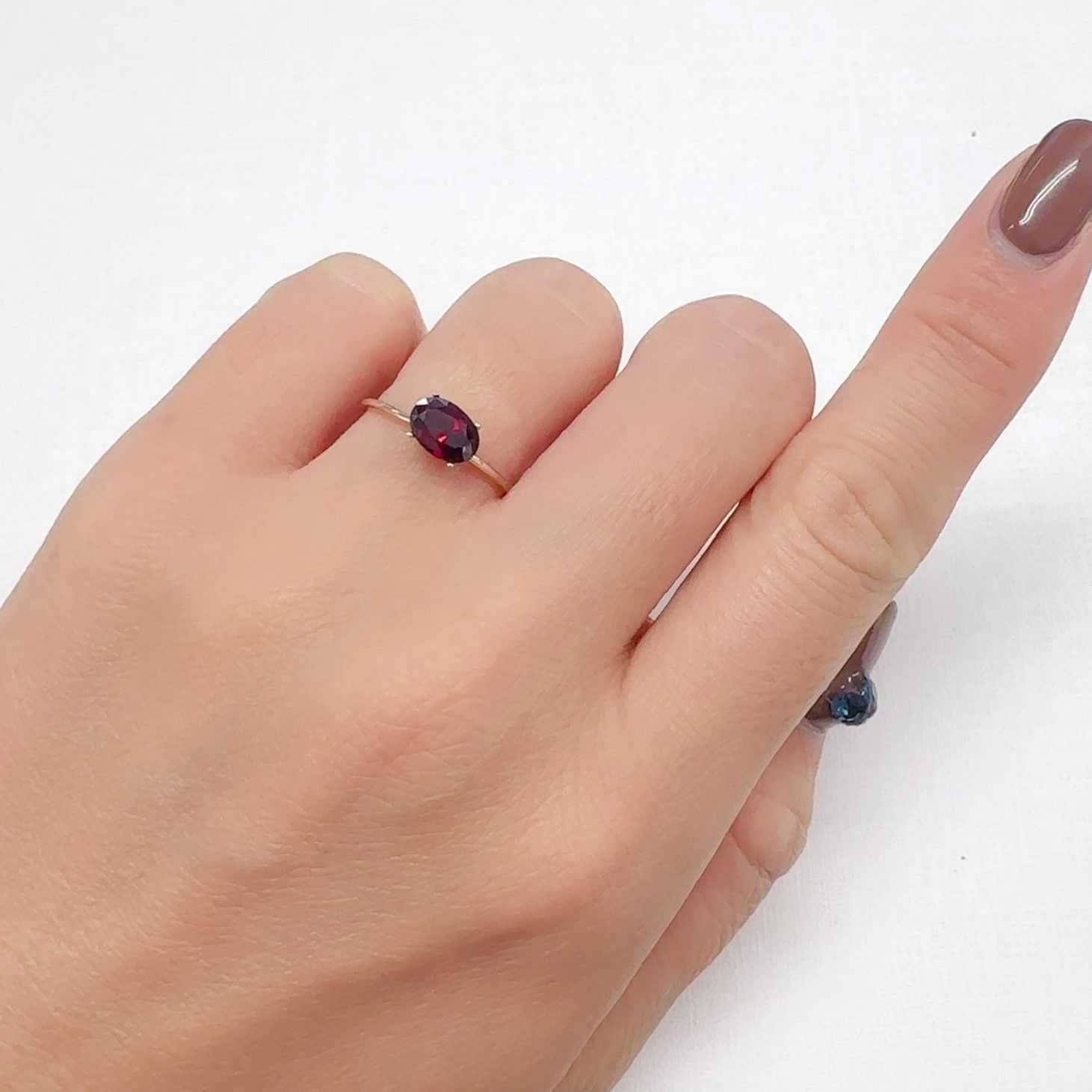 アントヒルガーネット(クロムパイロープガーネット) アメリカ・アリゾナ州産 0.93ct[240527838]7x4.9mm前後