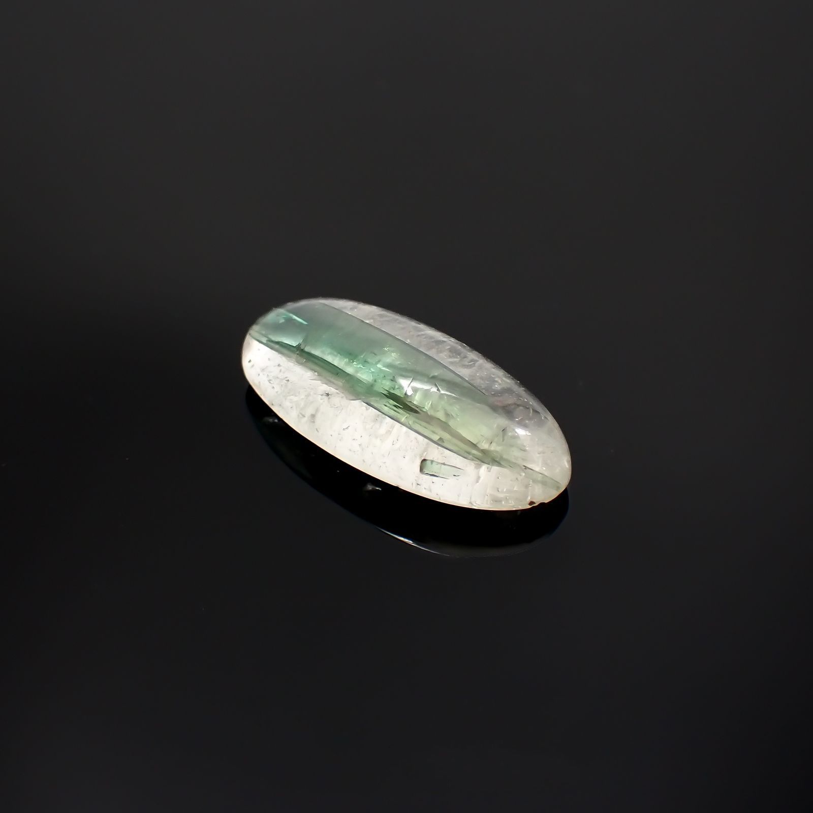 グリーントルマリンインクォーツ ブラジル・ミナスジェライス州産 9.72ct[221018308]21.8x9.9mm前後