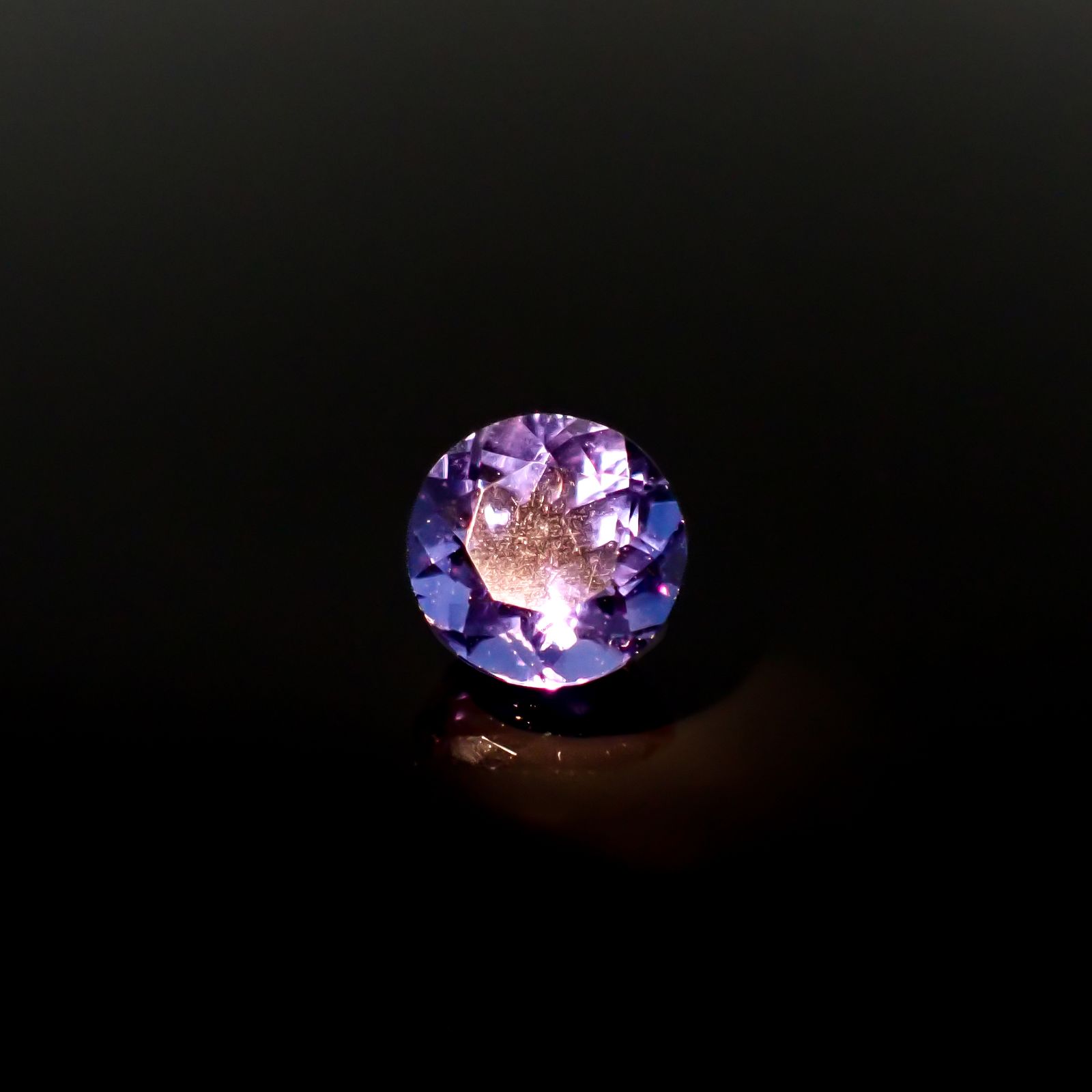 カラーチェンジフローライト ブラジル産 2.32ct[240627993]8.1x8.1mm前後
