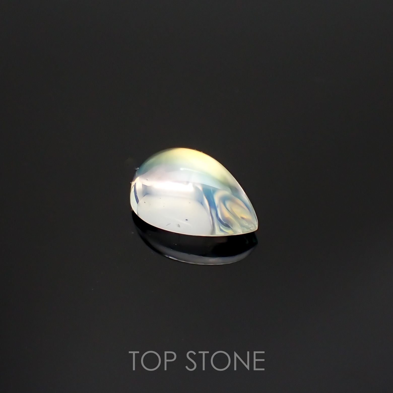 レインボームーンストーン(宝石名アンデシン)インド・タミルナードゥ州産 1.50ct 識別済[220515823]9.1x6mm前後