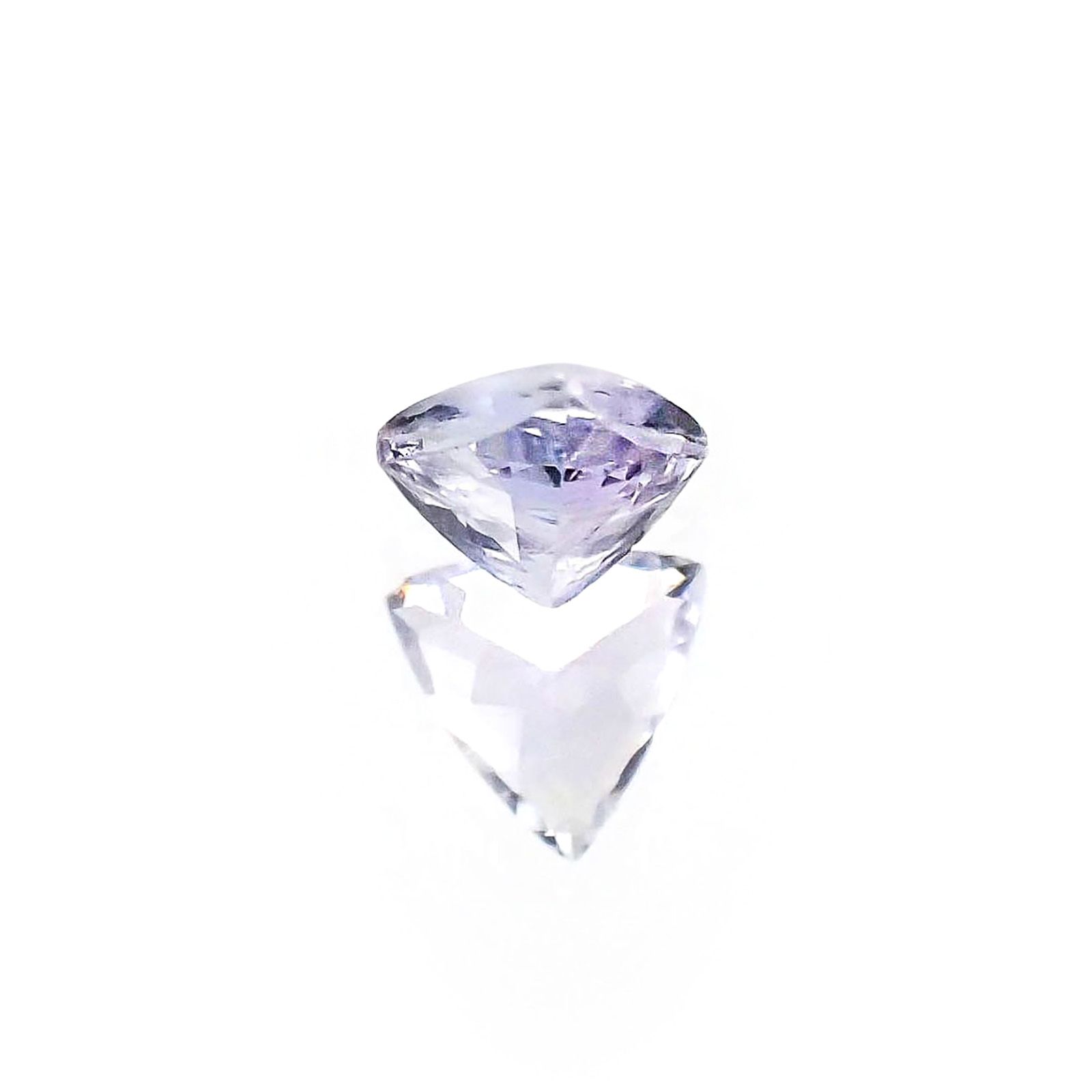 ラベンダーゾイサイト(宝石名ゾイサイト)タンザニア産 識別済 0.47ct / 4.8x5.2mm前後 [230622411]
