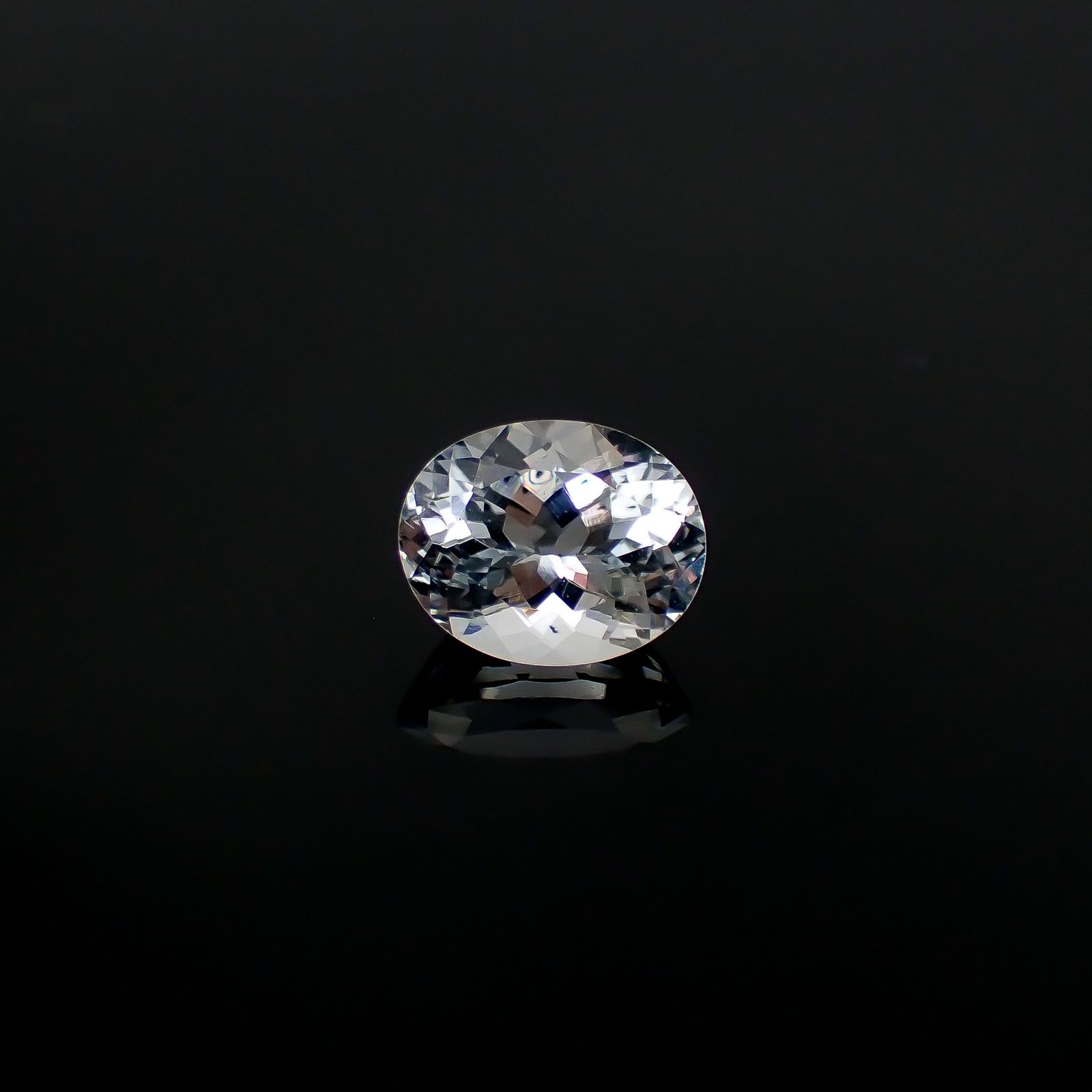 アクアマリン モザンビーク産 2.69ct [250530327]10.1x8mm前後