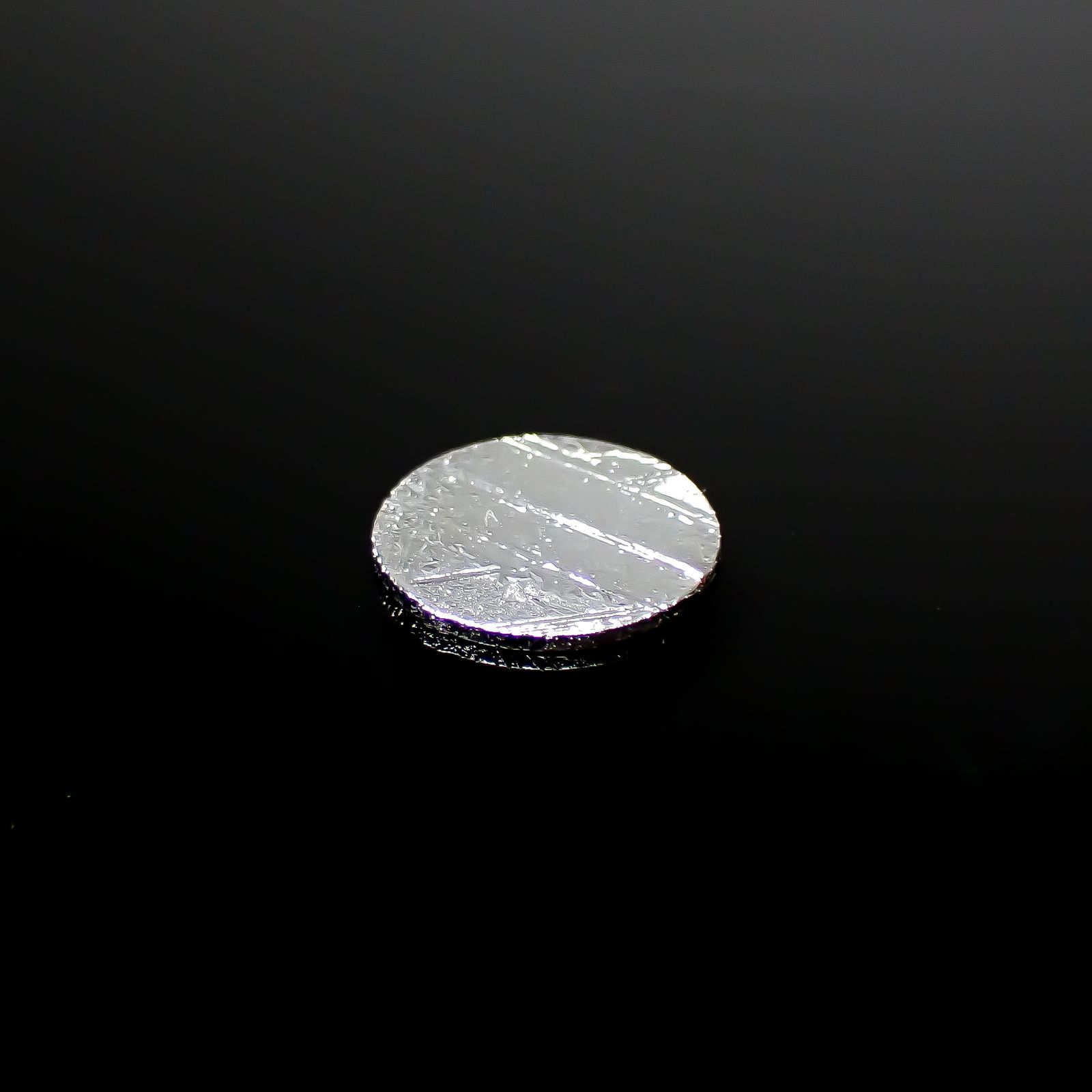 アルタイ隕石 発見地:中国 1.76ct[240125578]9.9x9.9mm前後
