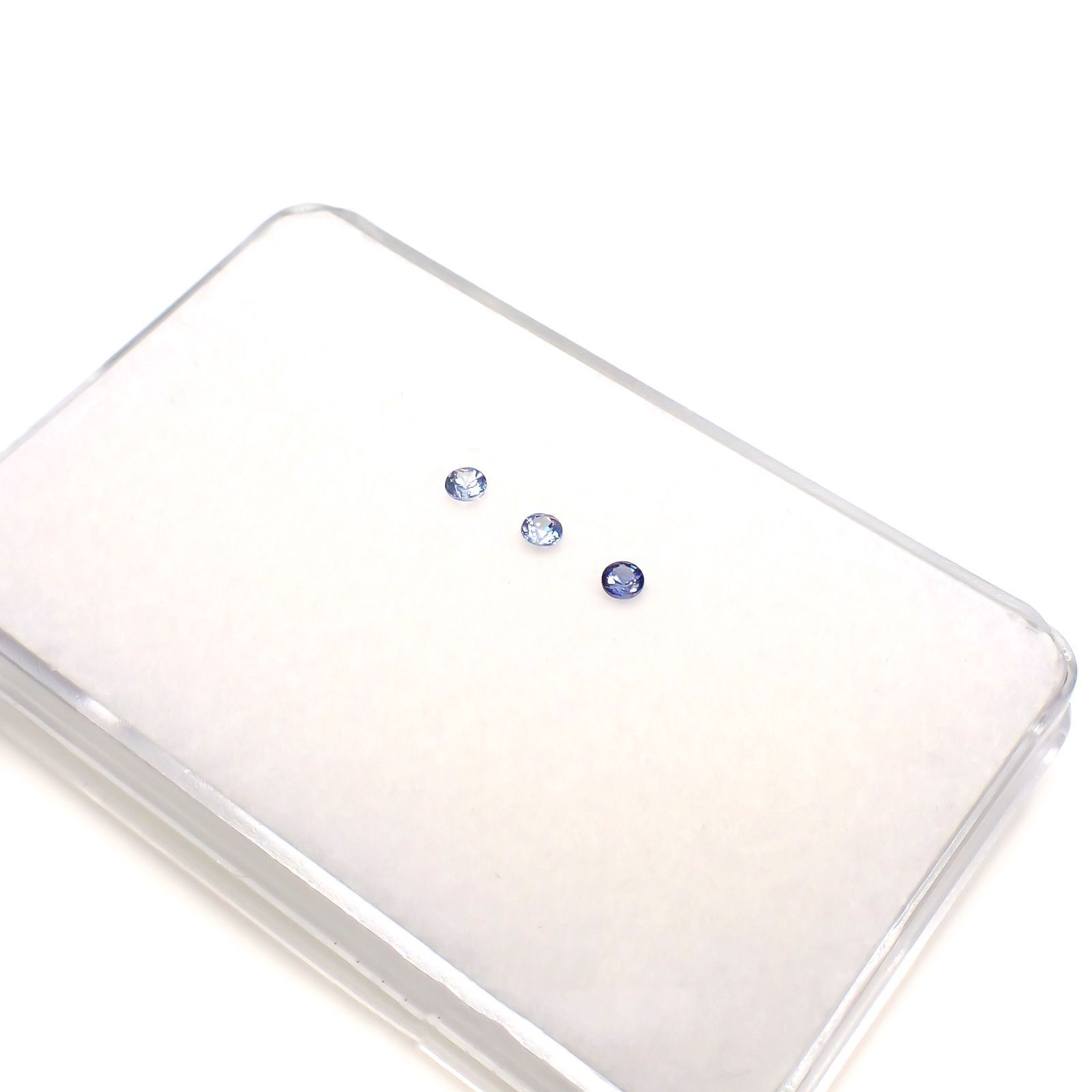 ベニトアイト カラーグラデーション3pcsセット アメリカ・カリフォルニア州産 0.16ct(3pcs合計)[230220507]2.2x2.2mm前後