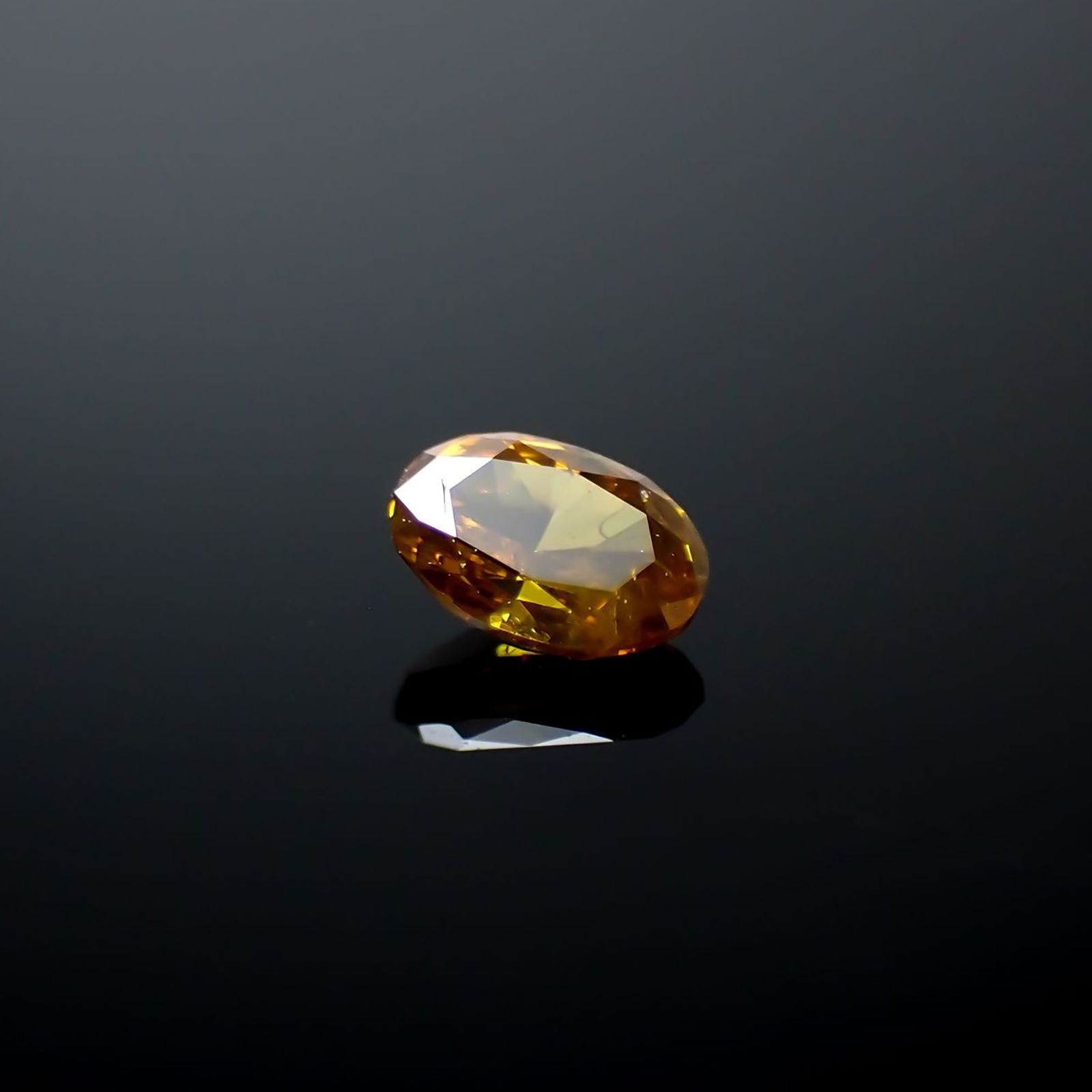 イエローダイヤモンド SI-2 | FANCY DEEP BROWNISH YELLOW ORANGE
