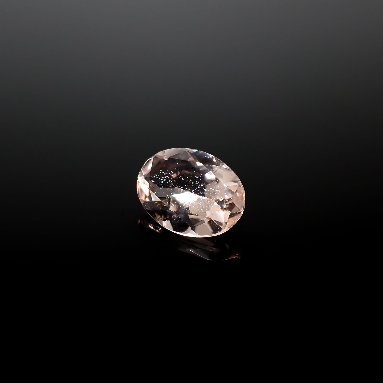 モルガナイト モザンビーク/ブラジル産 0.66ct[240326782]7x5.1mm前後