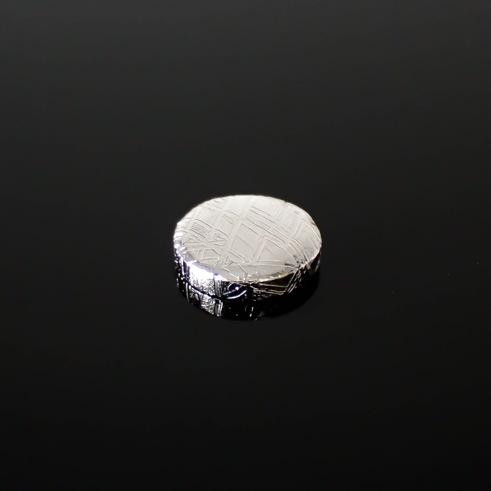 ムオニナルスタ隕石 発見地:スウェーデン 7.40ct[240125740]10.4x10.4mm前後