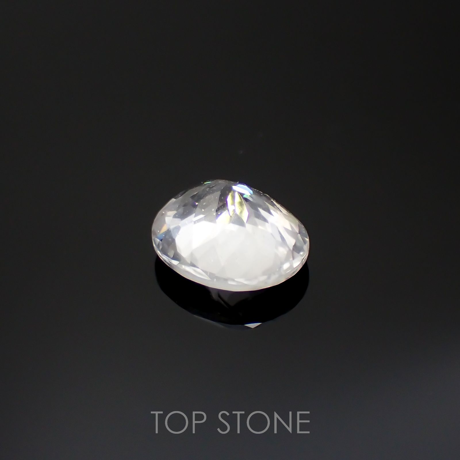 フェナカイト(宝石名フェナカイト)マダガスカル産 1.38ct 識別済[220817211]7.8x6.7mm前後