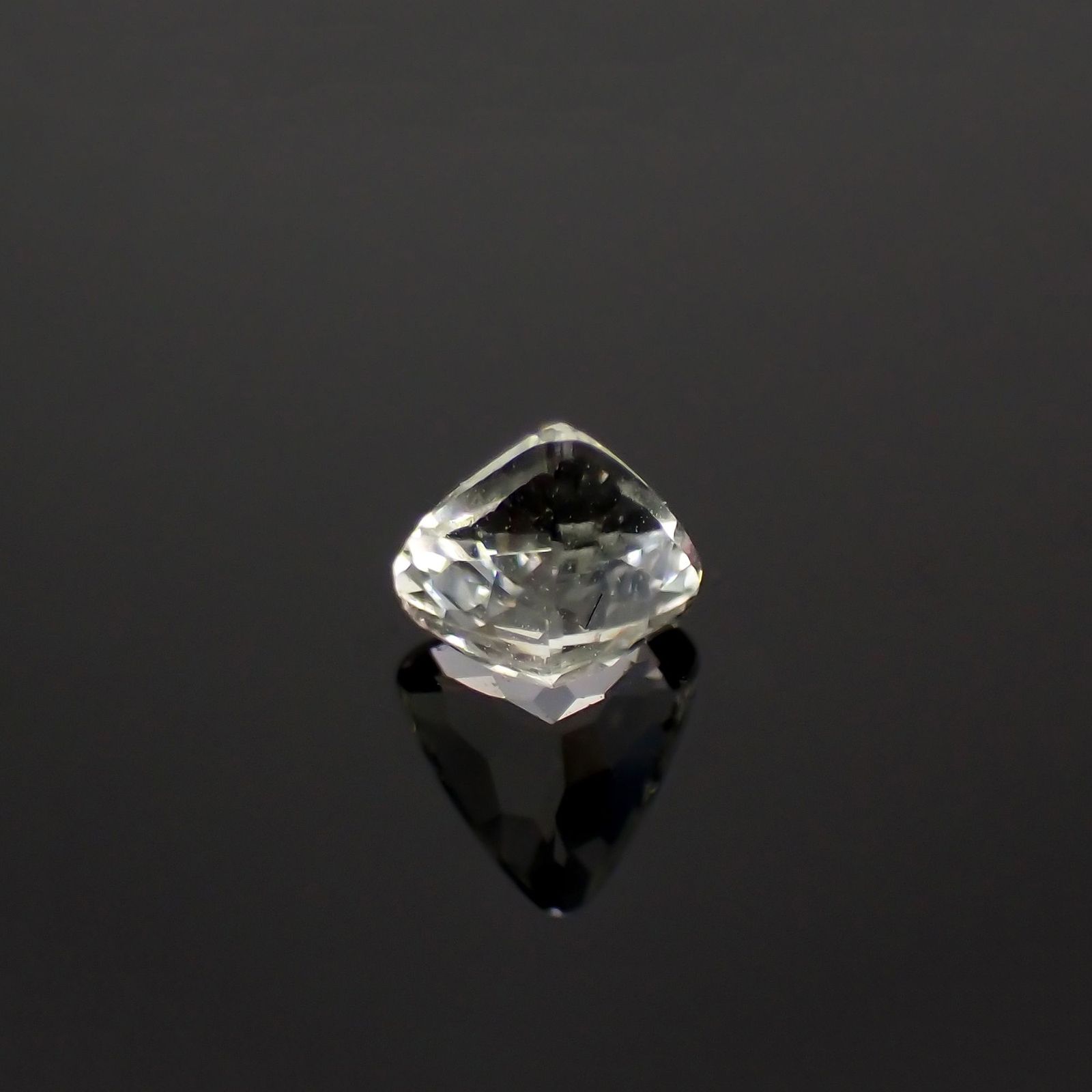 リューコガーネット ビルマ産 0.25ct [230923368]3.6x3.6mm前後