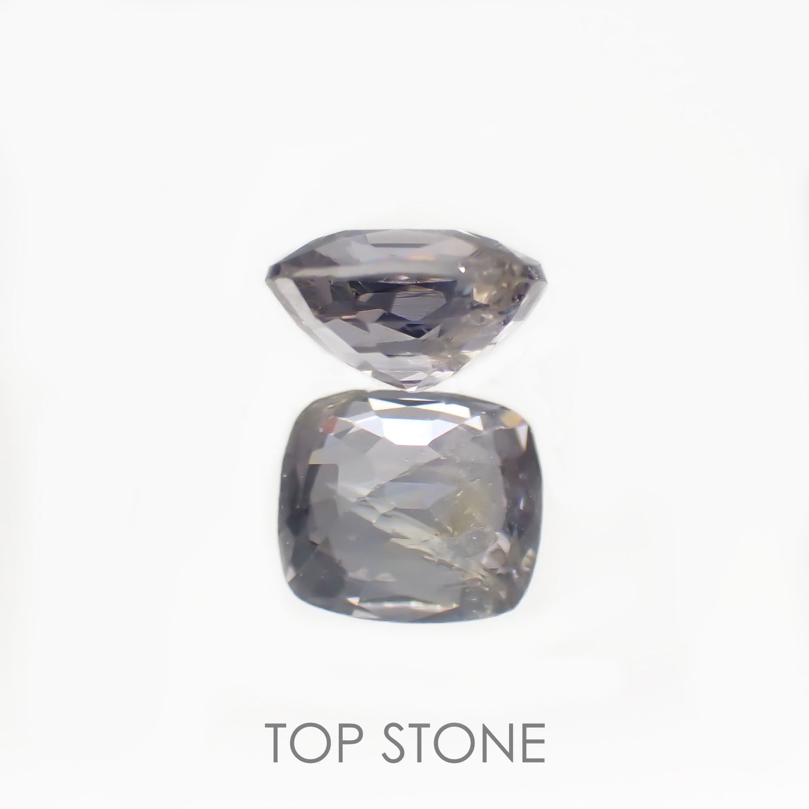 グレースピネル(宝石名スピネル)ビルマ/マダガスカル産 0.77ct 識別済[220817560]5.7x5.1mm前後
