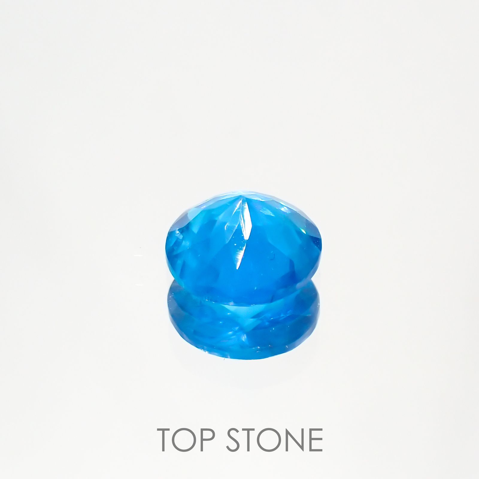 ネオンブルーアパタイト(宝石名アパタイト) マダガスカル産 1.18ct 識別済[210913051]6.9×6.9mm前後