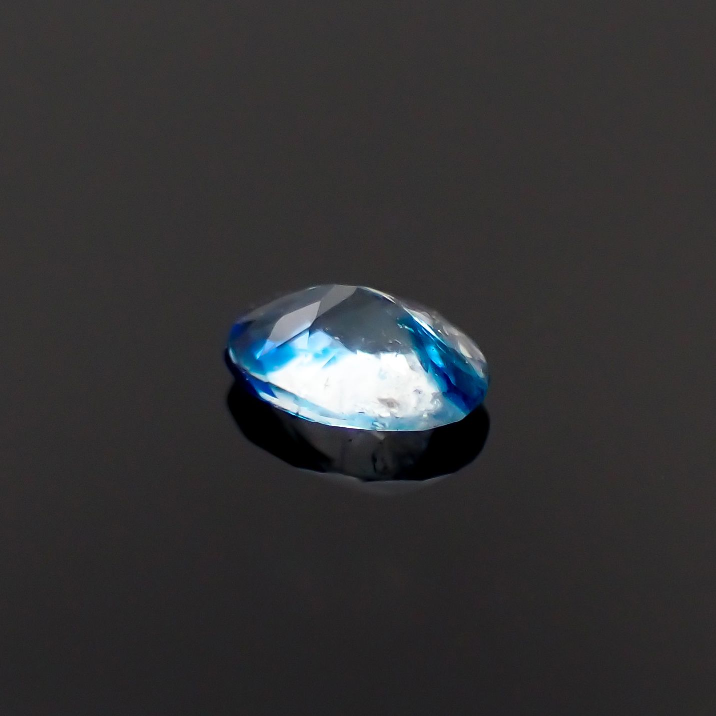 ユークレース ジンバブエ産 0.13ct[231024052]3.8x2.8mm前後